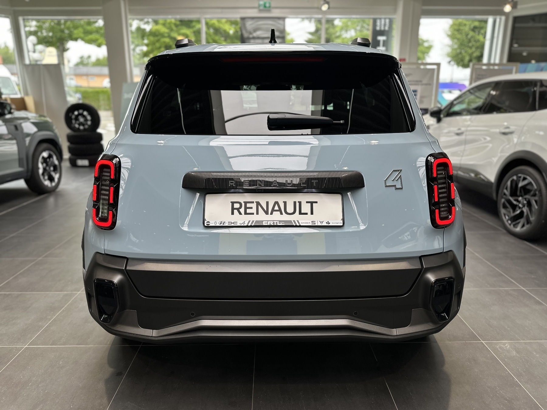 Bild 10 - R 4 Techno 150 PS Comfort Range E-Tech!