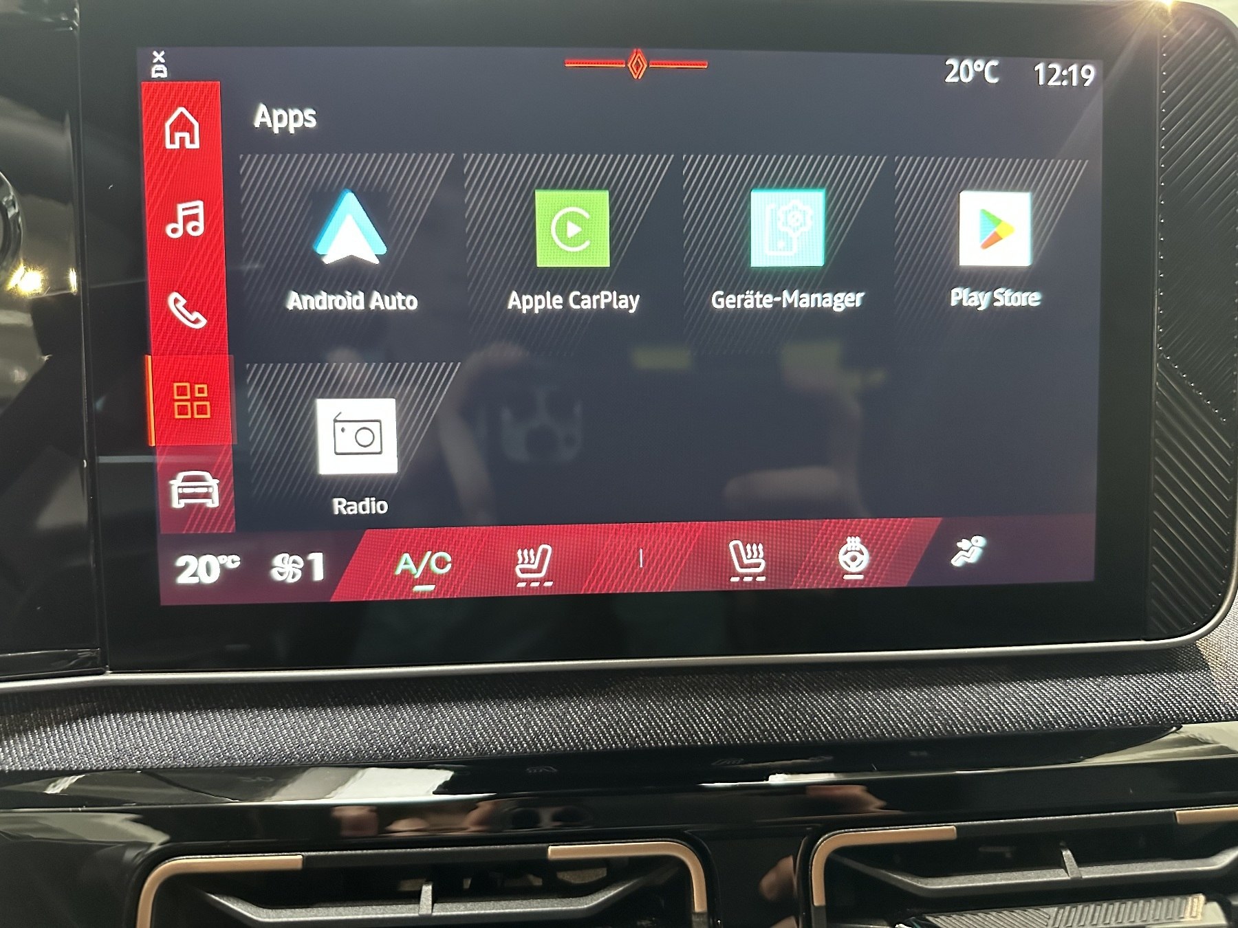 Bild 35 - R 4 Techno 150 PS Comfort Range E-Tech!