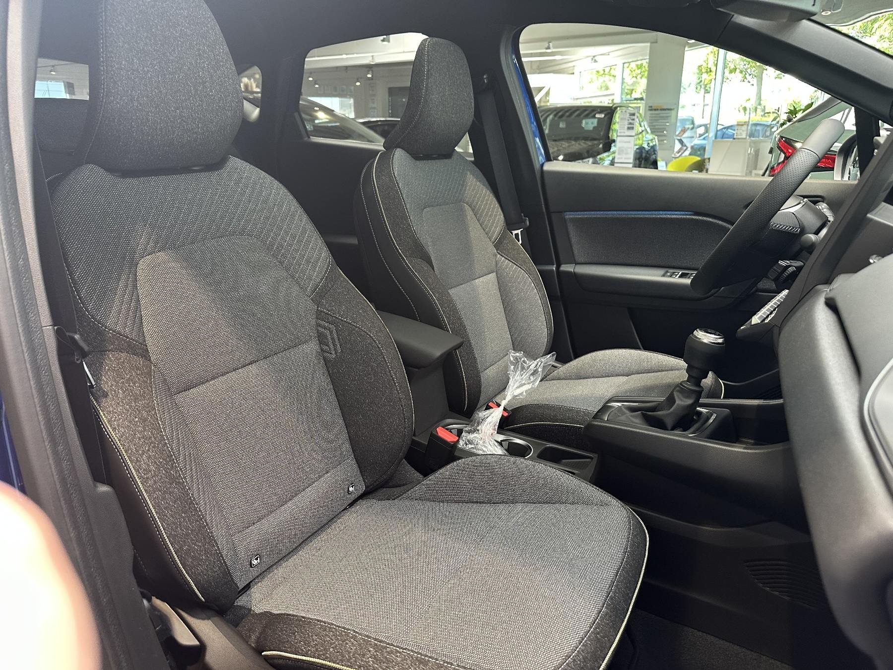 Bild 12 - Captur Techno Mild Hybrid 140