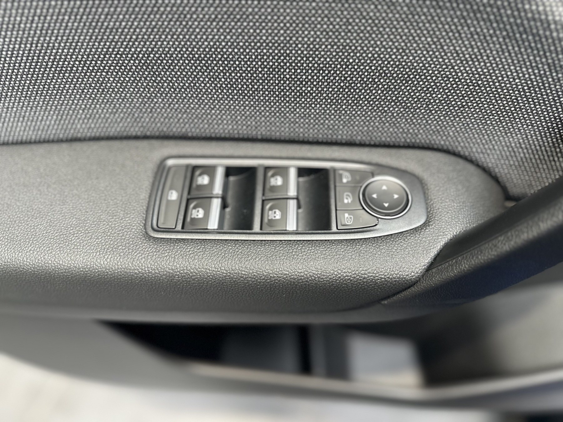 Bild 30 - Captur Techno Mild Hybrid 140