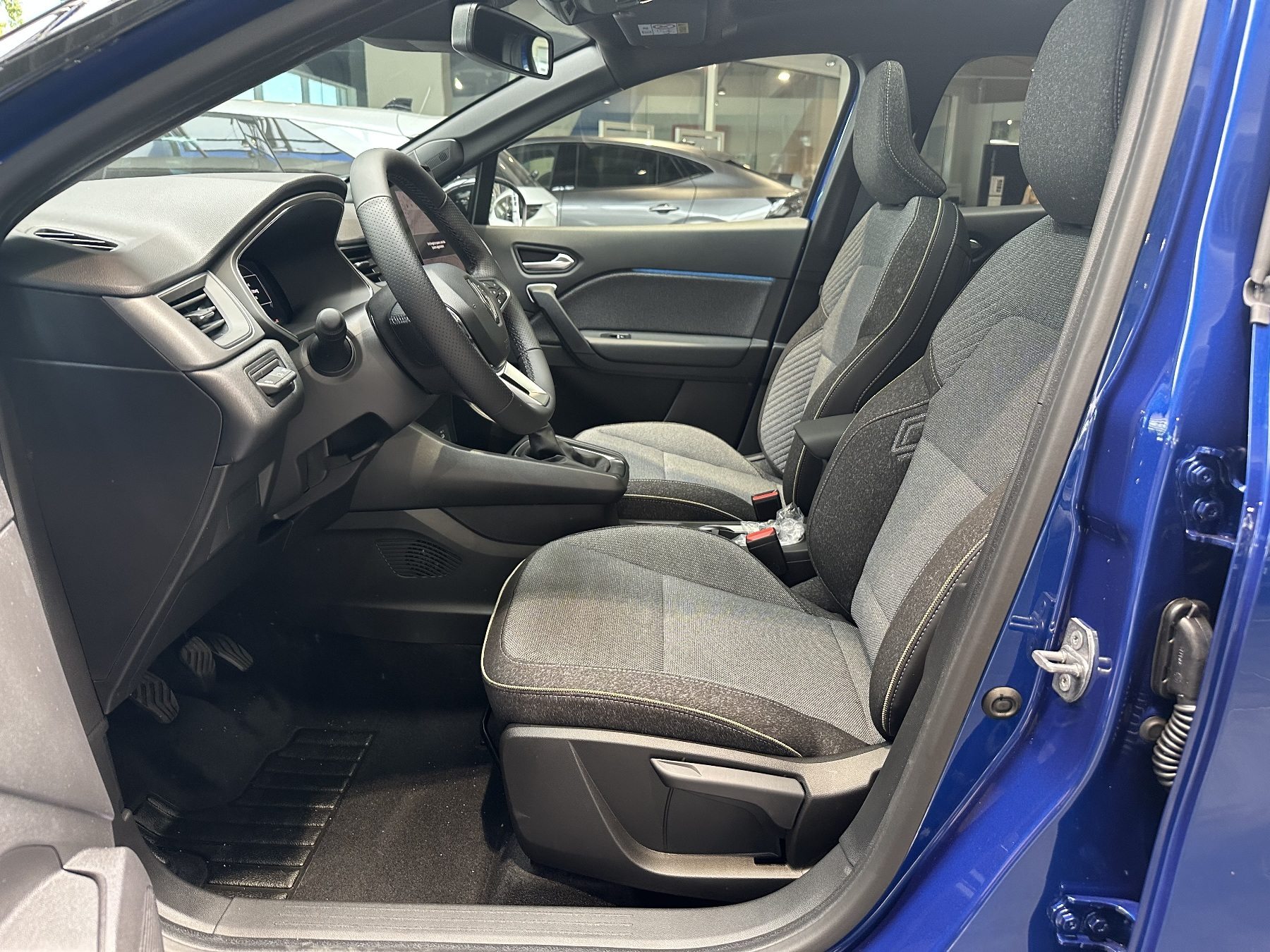 Bild 31 - Captur Techno Mild Hybrid 140