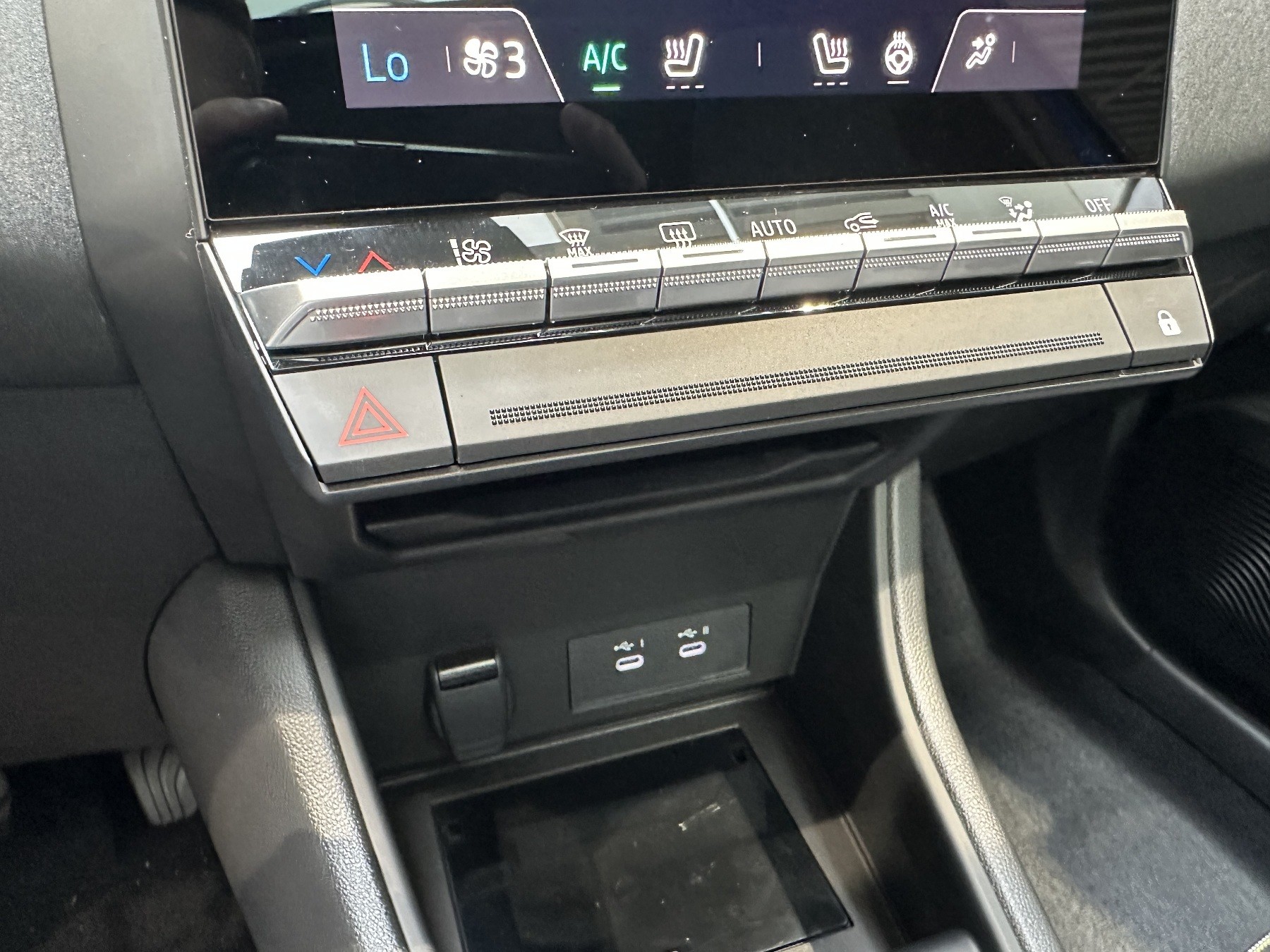 Bild 44 - Captur Techno Mild Hybrid 140