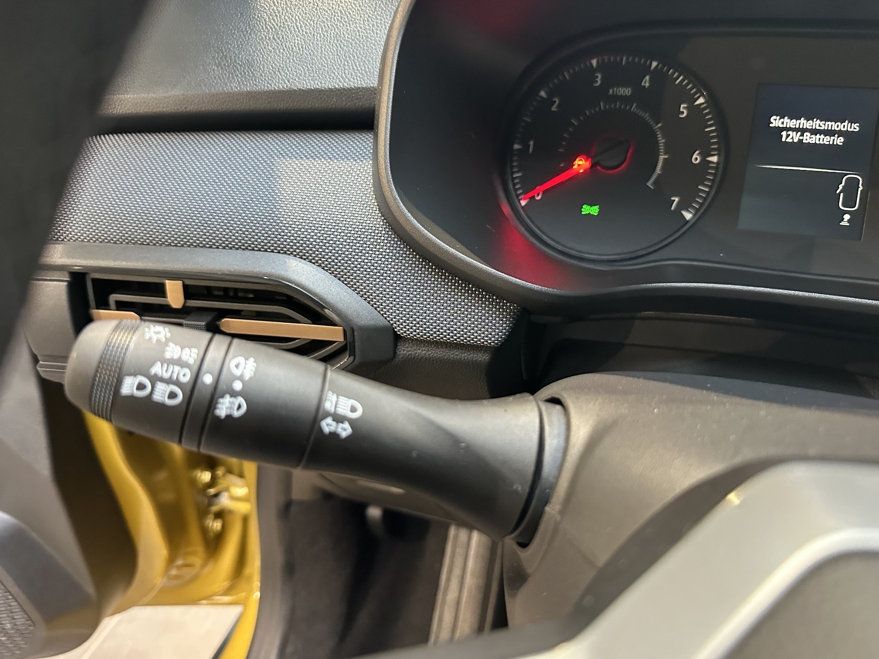 Bild 38 - Sandero Stepway TCe 110PS Extreme