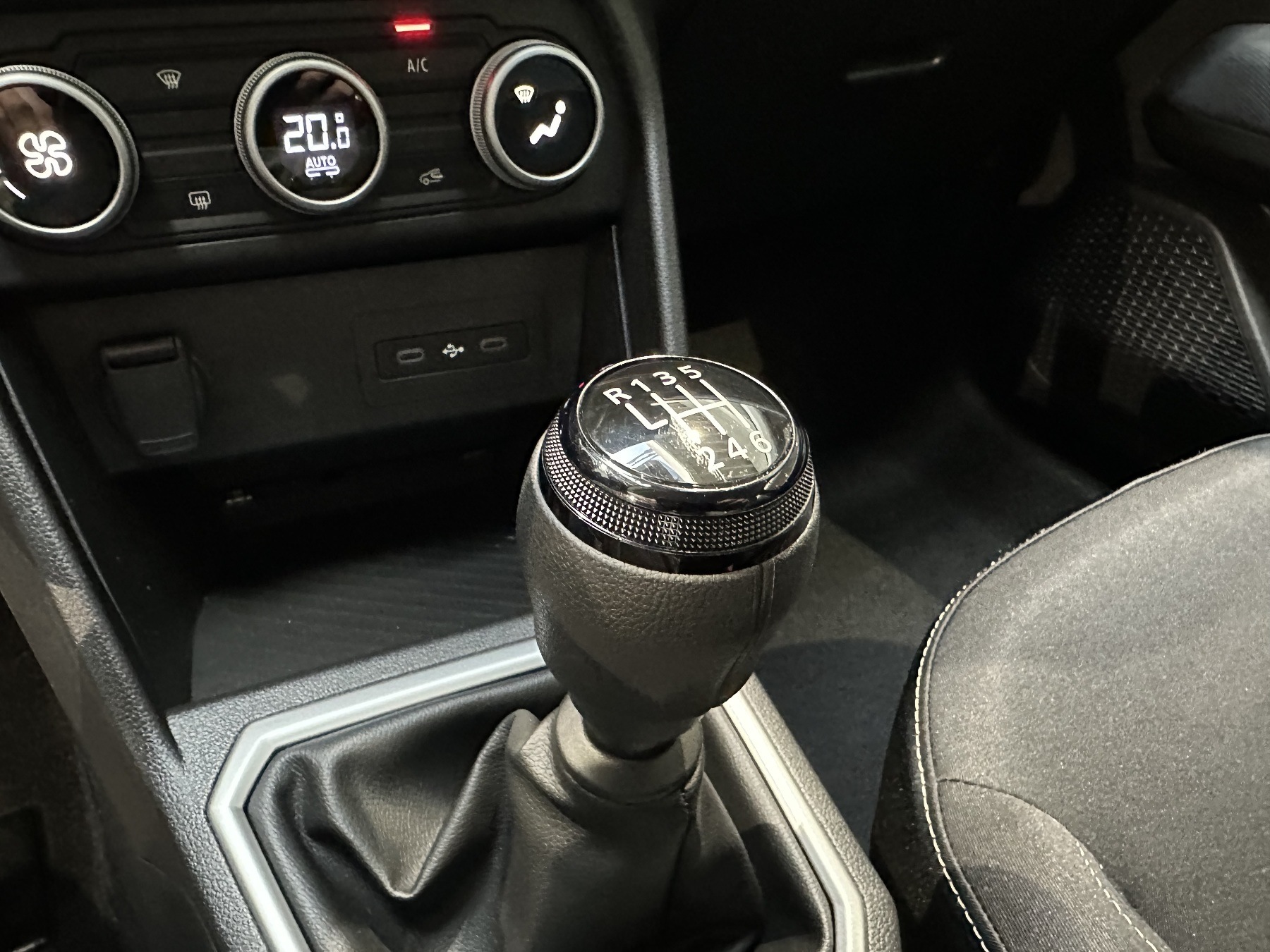 Bild 48 - Sandero Stepway TCe 110PS Extreme