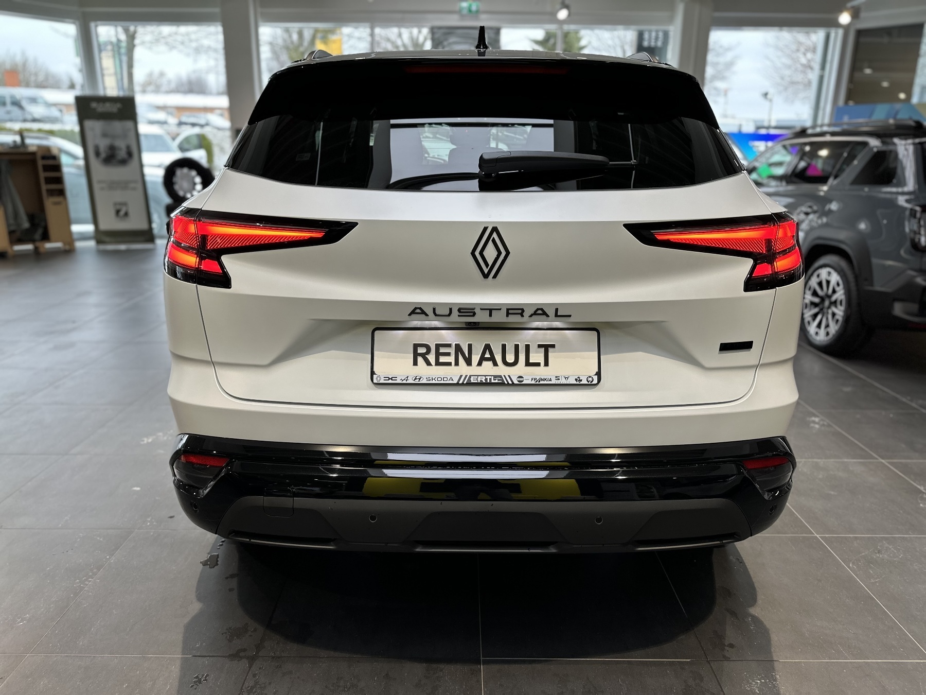 Bild 10 - Austral Esprit Alpine Full Hybrid E-Tech 200PS