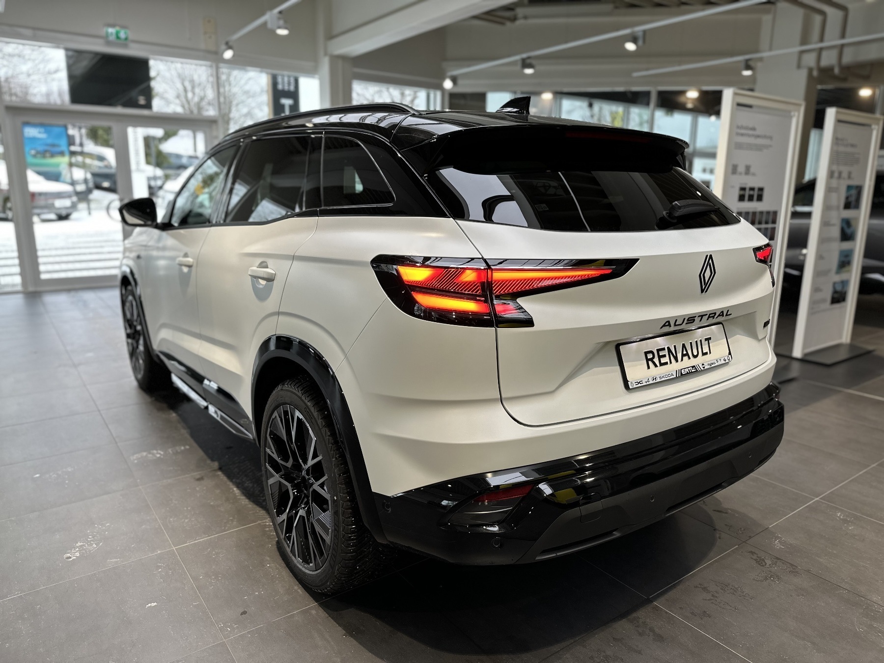 Bild 13 - Austral Esprit Alpine Full Hybrid E-Tech 200PS