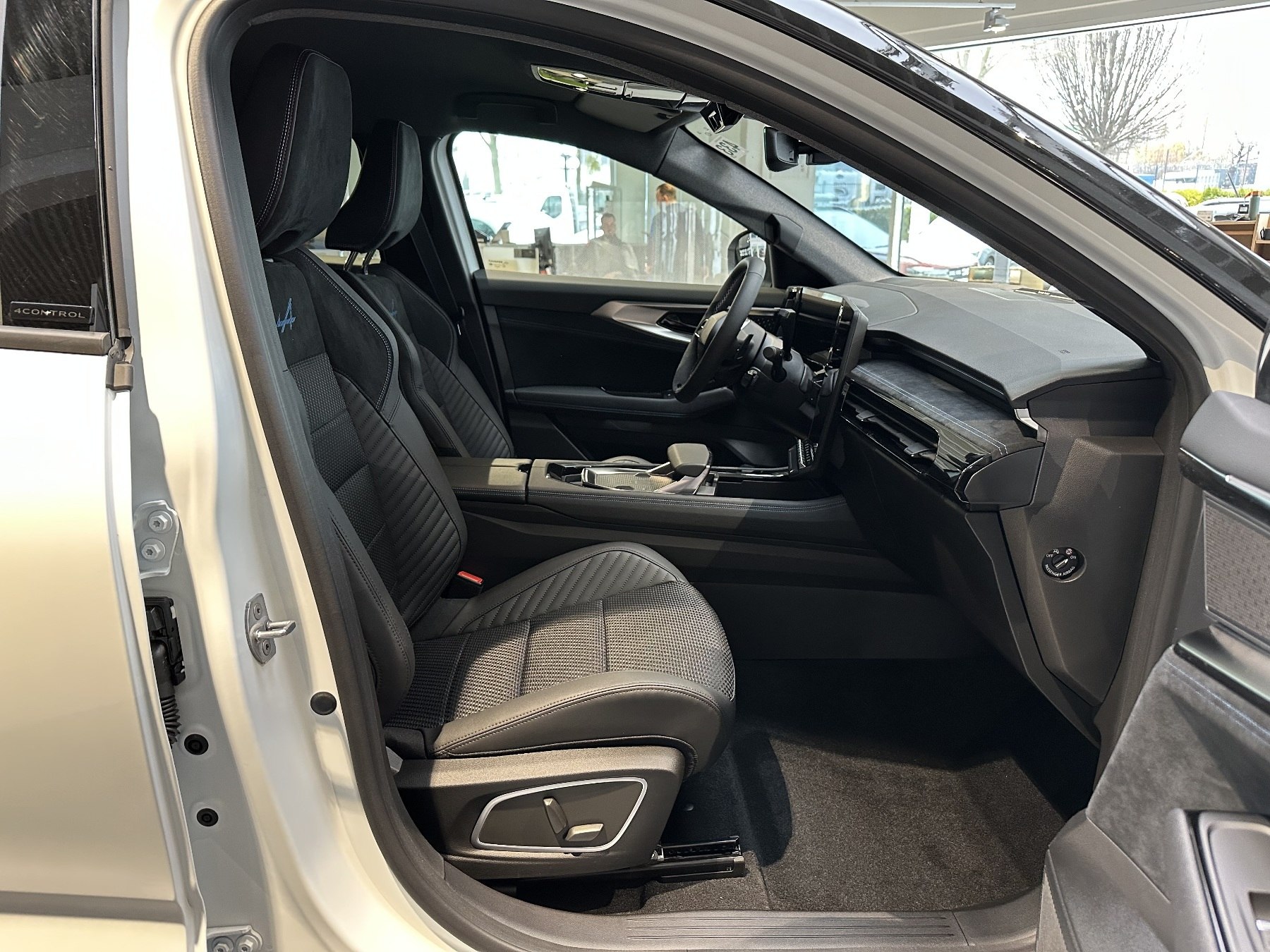 Bild 17 - Austral Esprit Alpine Full Hybrid E-Tech 200PS