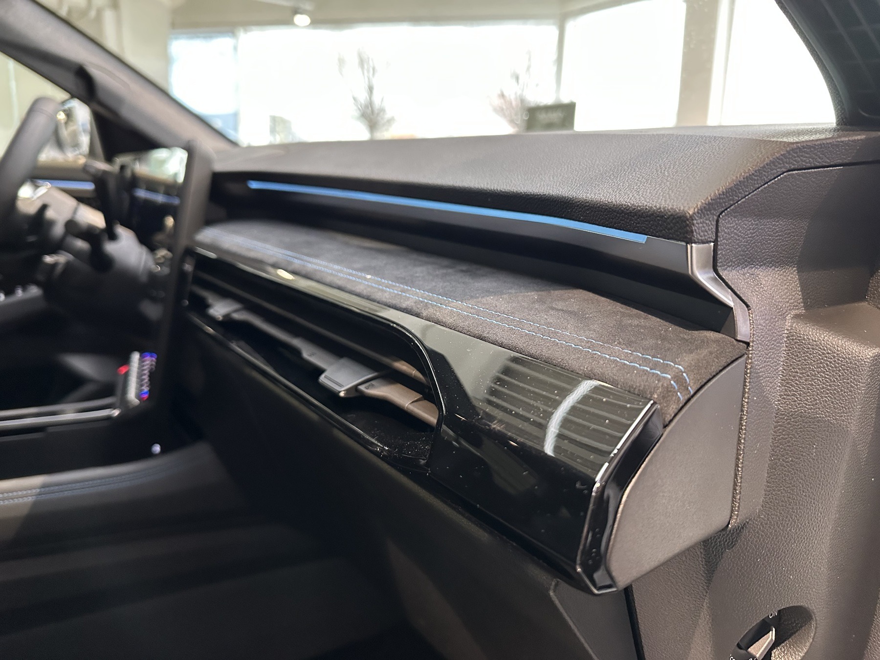 Bild 18 - Austral Esprit Alpine Full Hybrid E-Tech 200PS