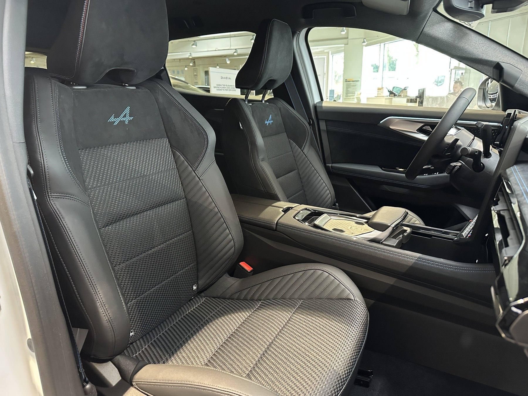 Bild 20 - Austral Esprit Alpine Full Hybrid E-Tech 200PS