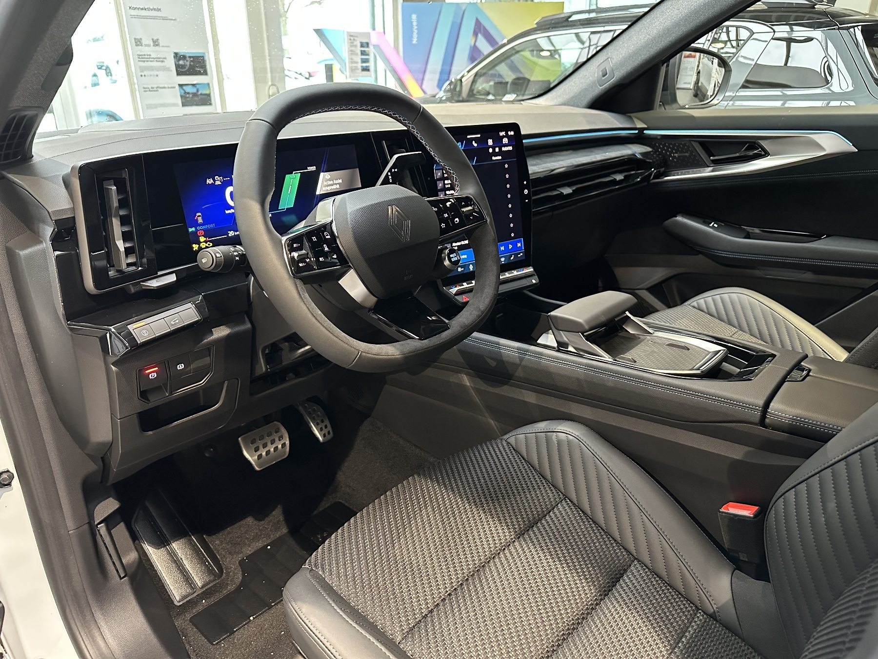 Bild 30 - Austral Esprit Alpine Full Hybrid E-Tech 200PS