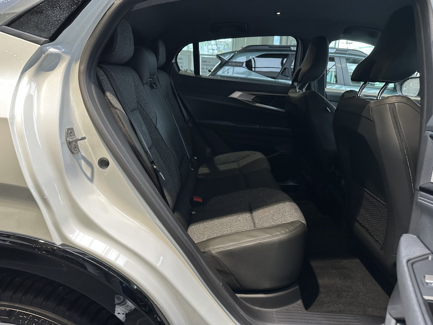 Bild 13 - Rafale Techno Full Hybrid 200 PS