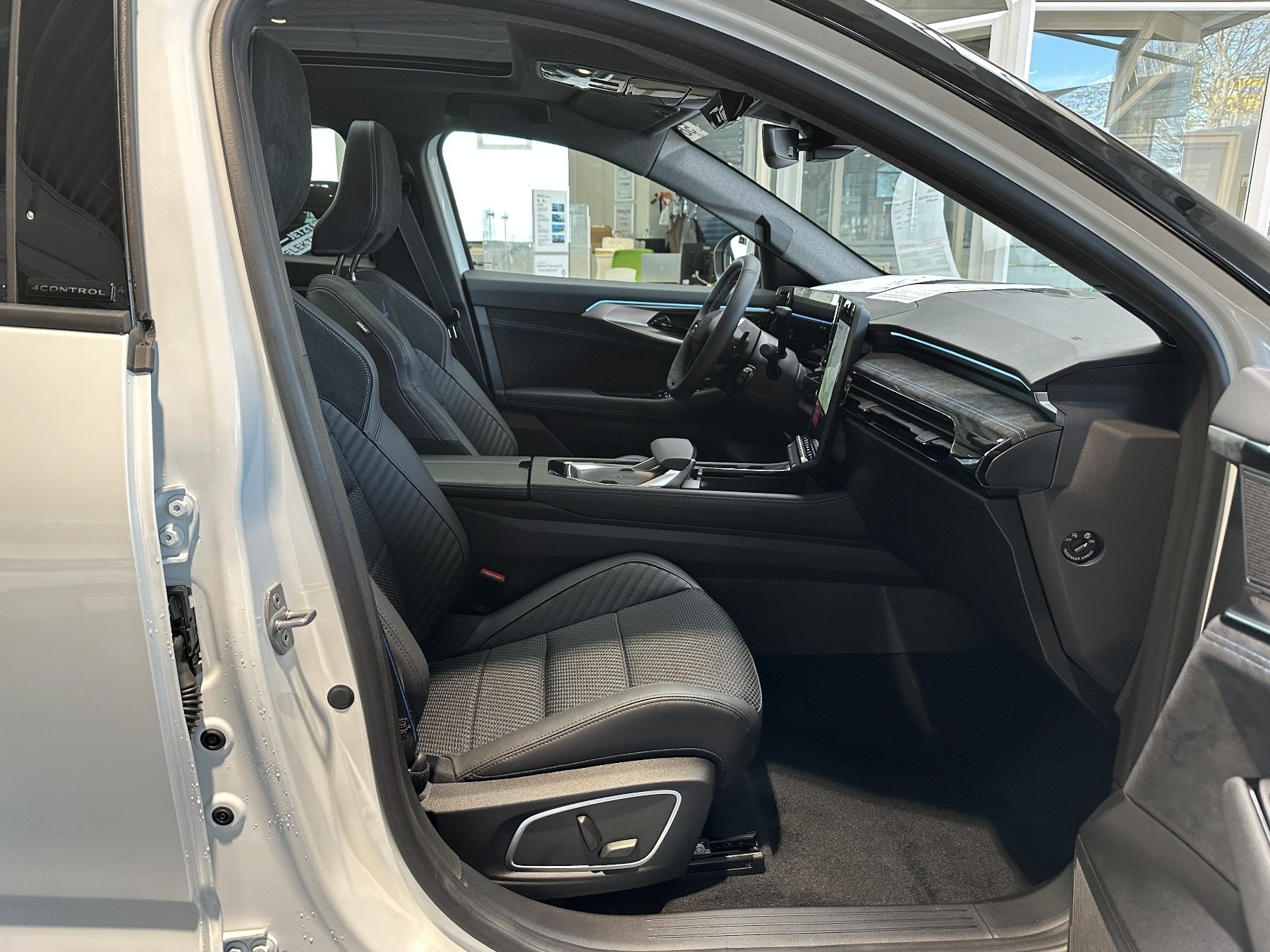 Bild 11 - Austral Esprit Alpine Full Hybrid 200PS