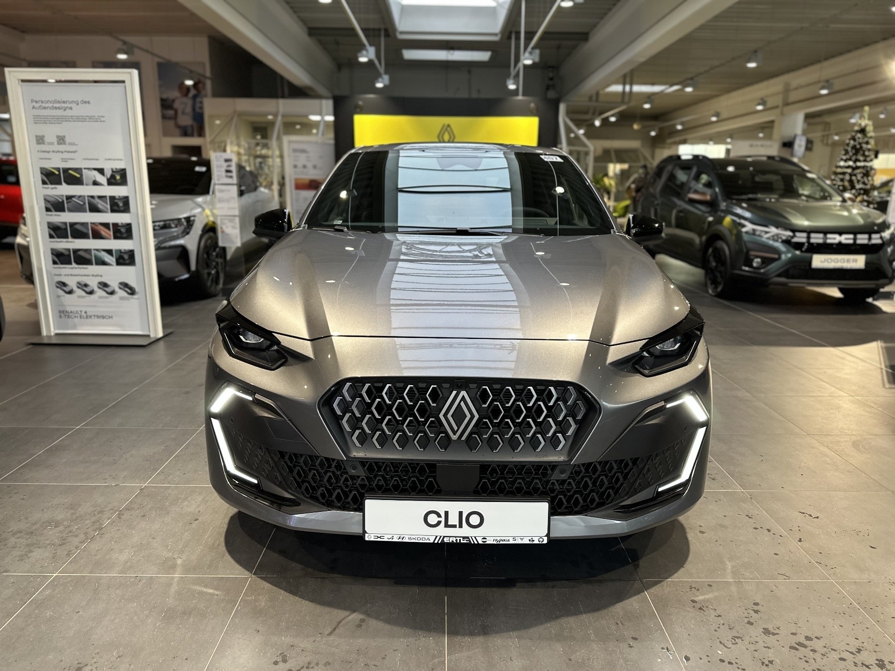Bild 2 - Clio Techno Full Hybrid E-Tech 160 PS