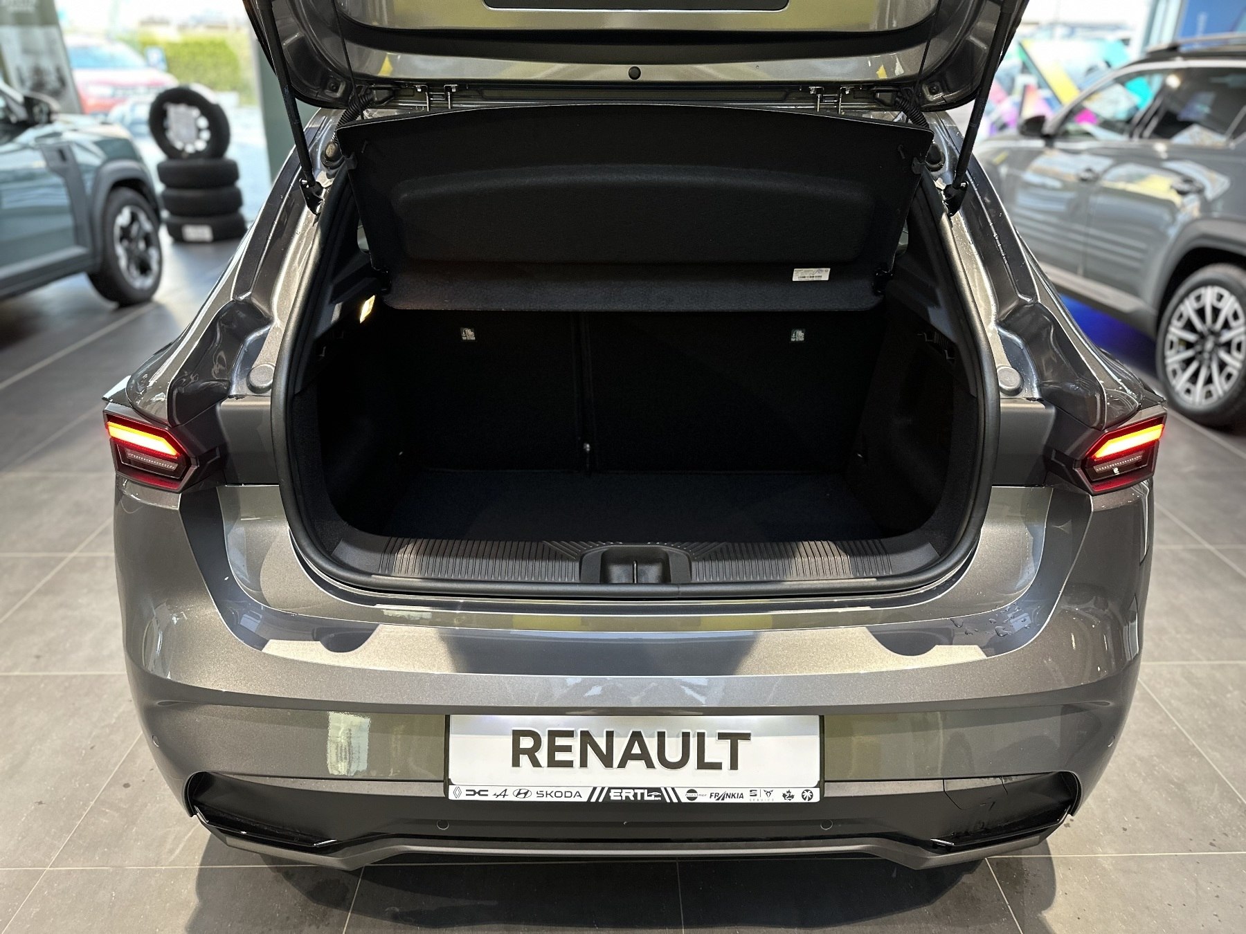 Bild 49 - Clio Techno Full Hybrid E-Tech 160 PS