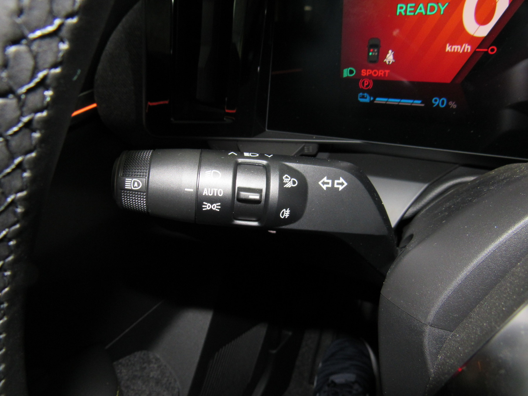 Bild 23 - Scenic E-TECH Techno 220 PS Long Range