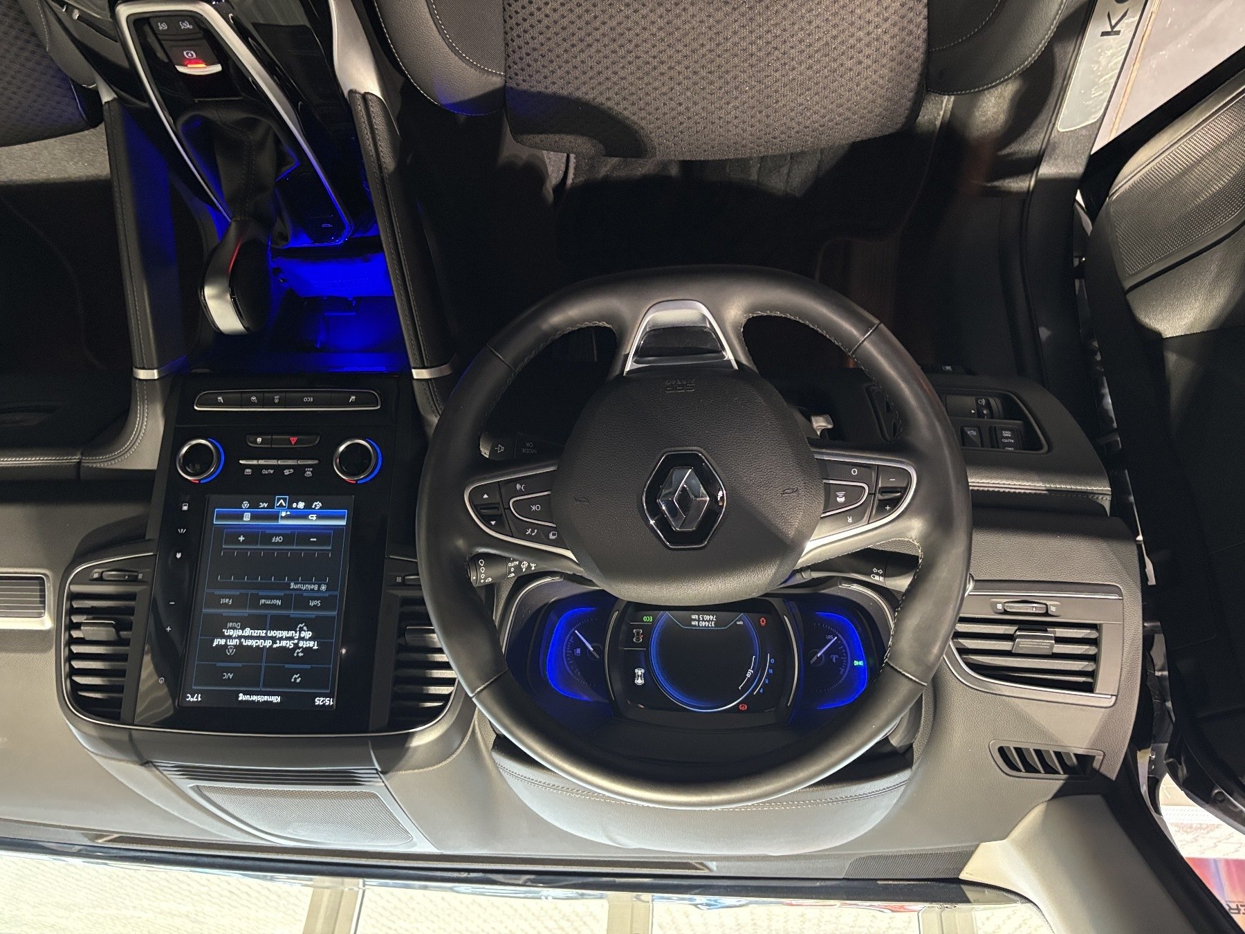 Bild 23 - Koleos TECHNO BLUE dCi 185 PS 4WD Automatik