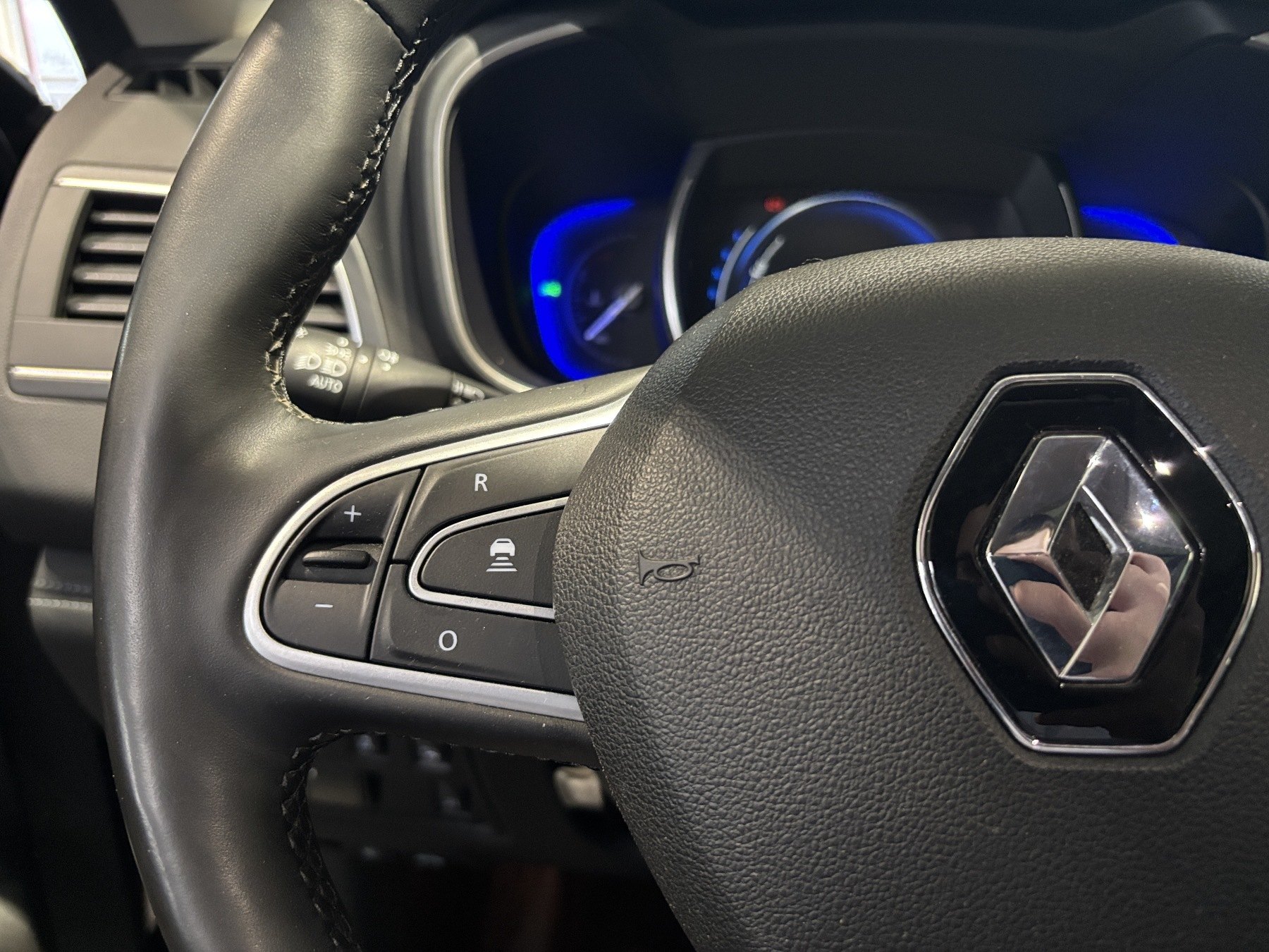 Bild 25 - Koleos TECHNO BLUE dCi 185 PS 4WD Automatik