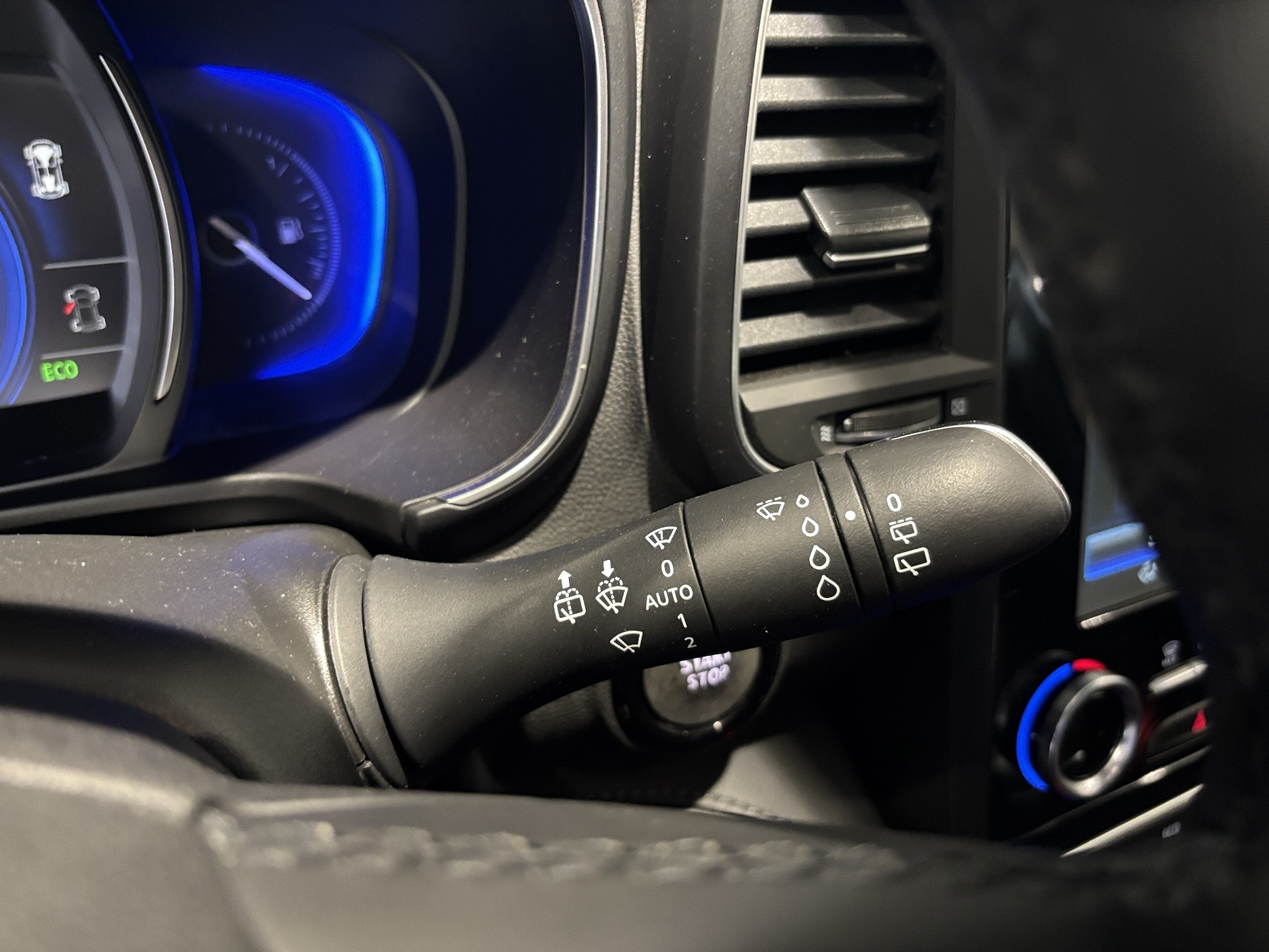 Bild 26 - Koleos TECHNO BLUE dCi 185 PS 4WD Automatik