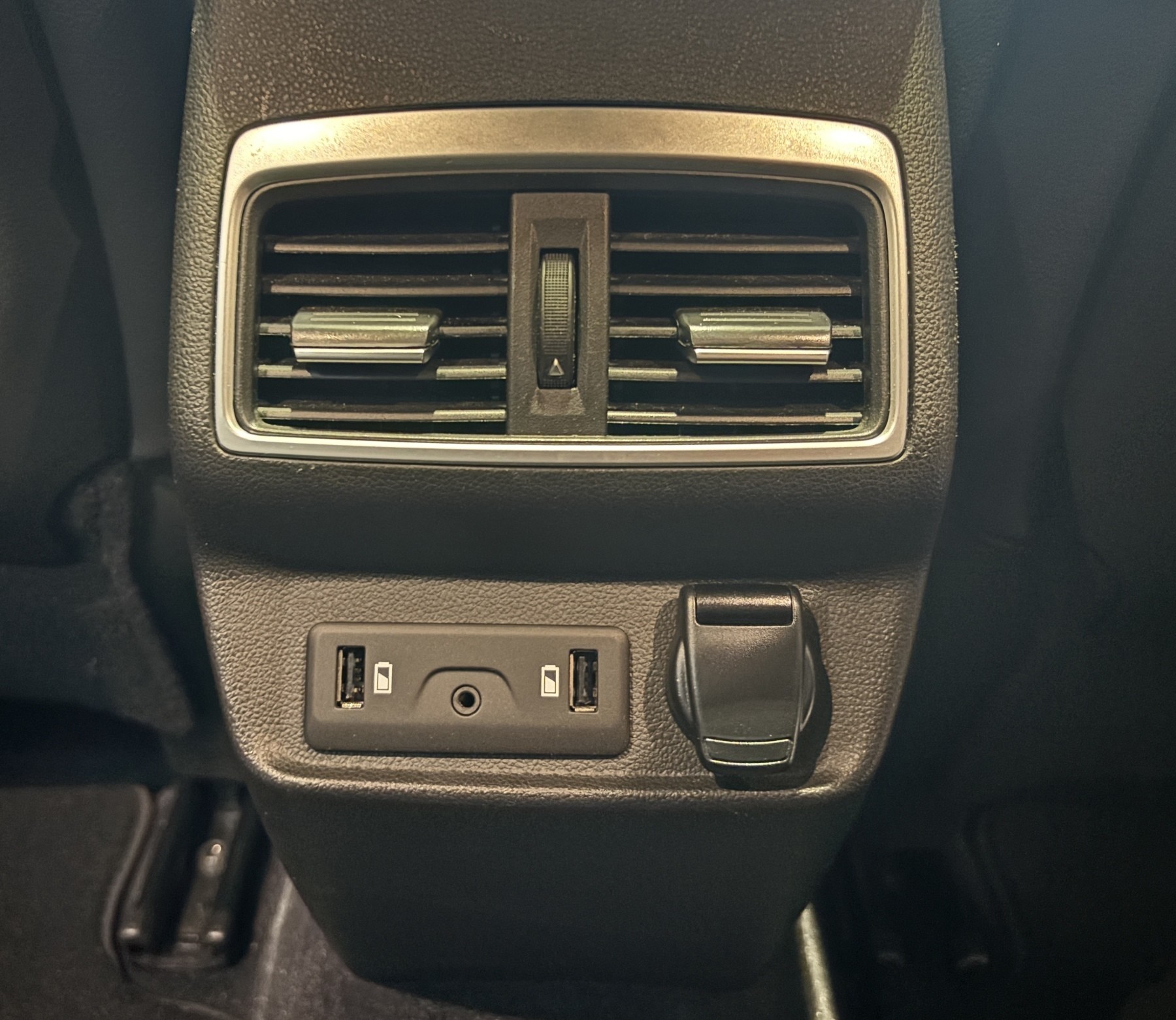 Bild 8 - Koleos TECHNO BLUE dCi 185 PS 4WD Automatik