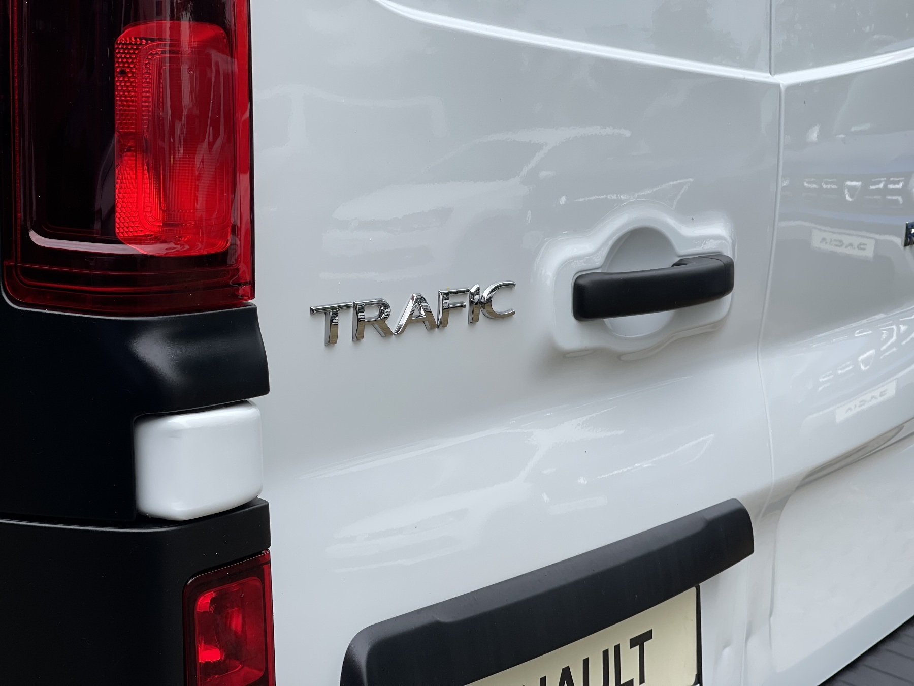 Bild 17 - Trafic L1H1 Komfort 3,0t Blue dCi 110