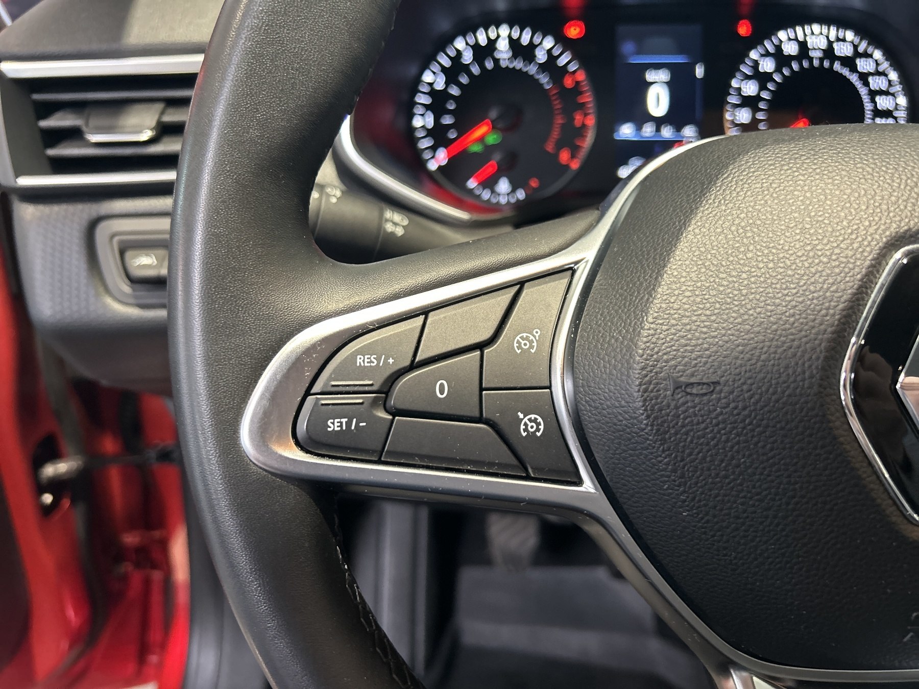 Bild 18 - Clio ZEN TCe 90 PS