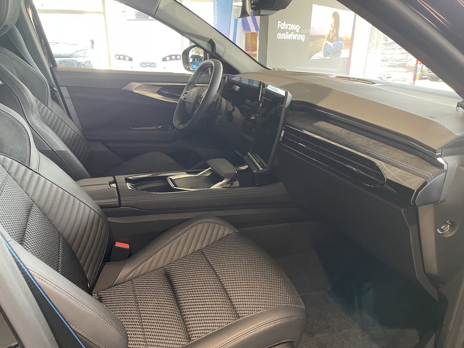 Bild 11 - Espace 6 Esprit Alpine Full Hybrid 200 5-Sitzer