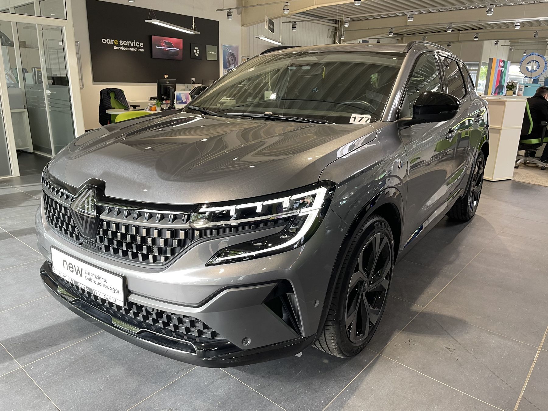 Bild 1 - Austral Esprit Alpine E-Tech Full Hybrid 200