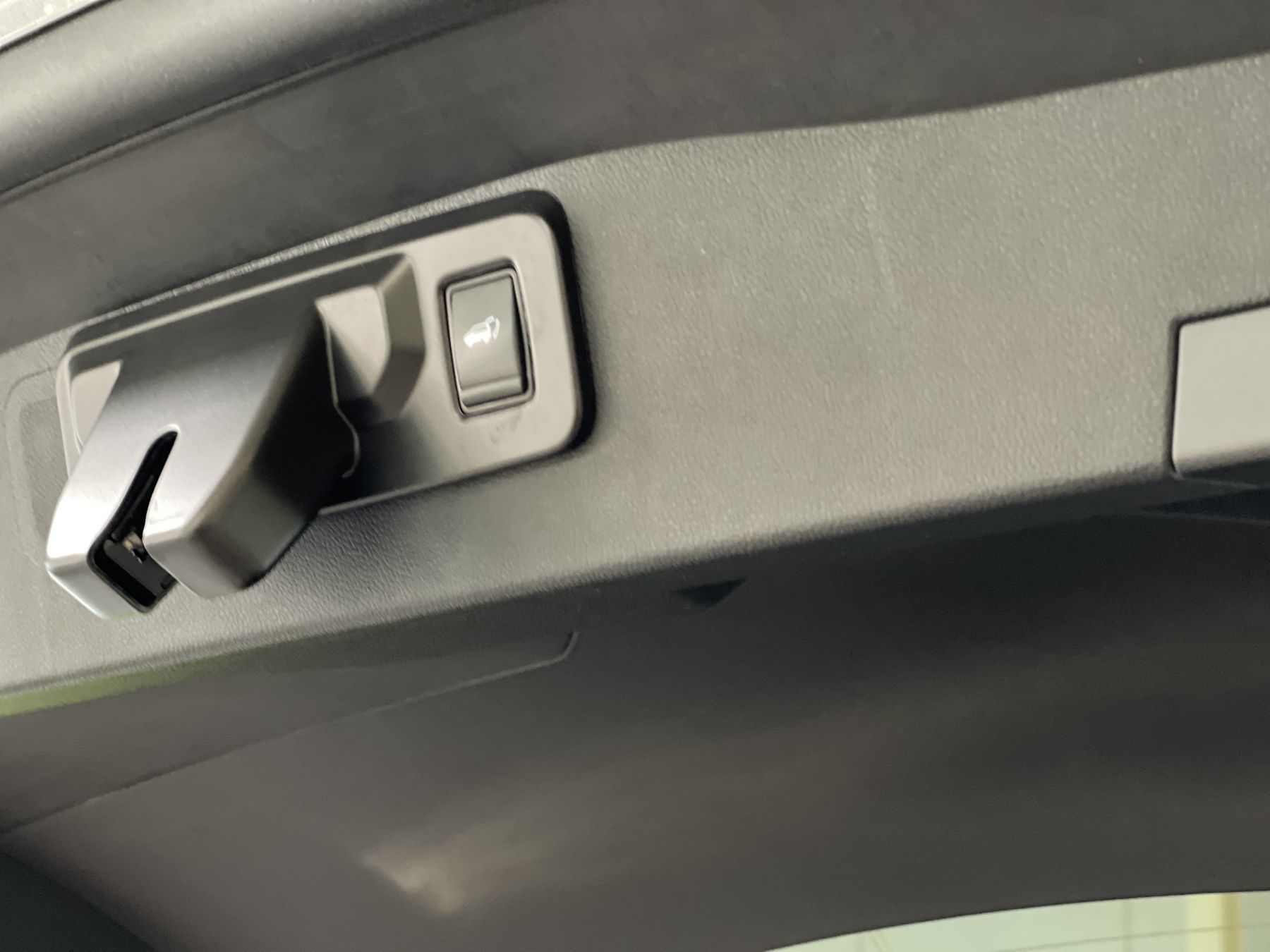 Bild 30 - Austral Esprit Alpine E-Tech Full Hybrid 200