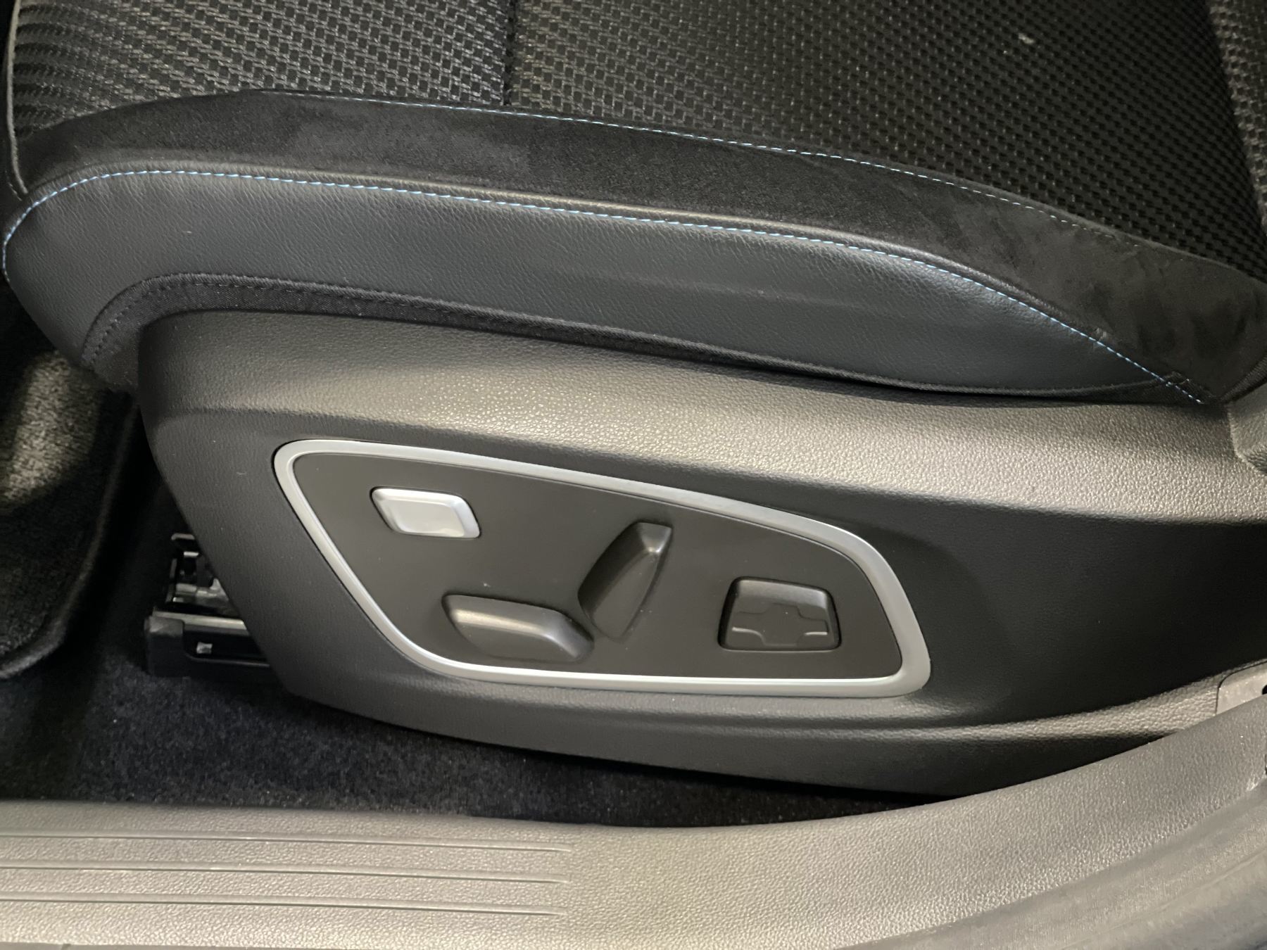 Bild 35 - Austral Esprit Alpine E-Tech Full Hybrid 200