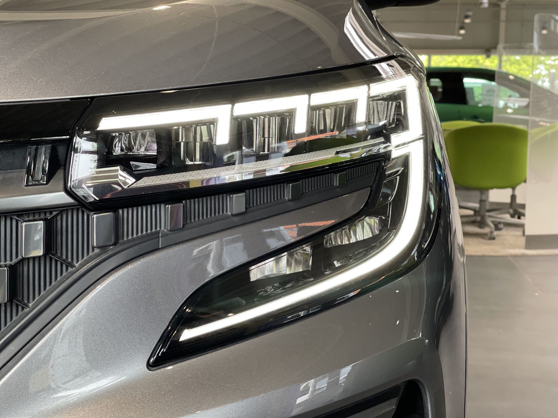 Bild 4 - Austral Esprit Alpine E-Tech Full Hybrid 200