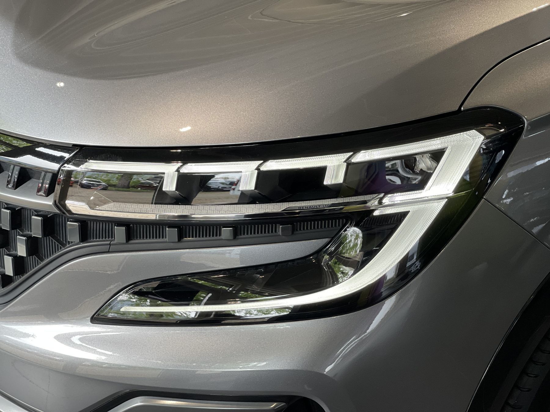 Bild 5 - Austral Esprit Alpine E-Tech Full Hybrid 200
