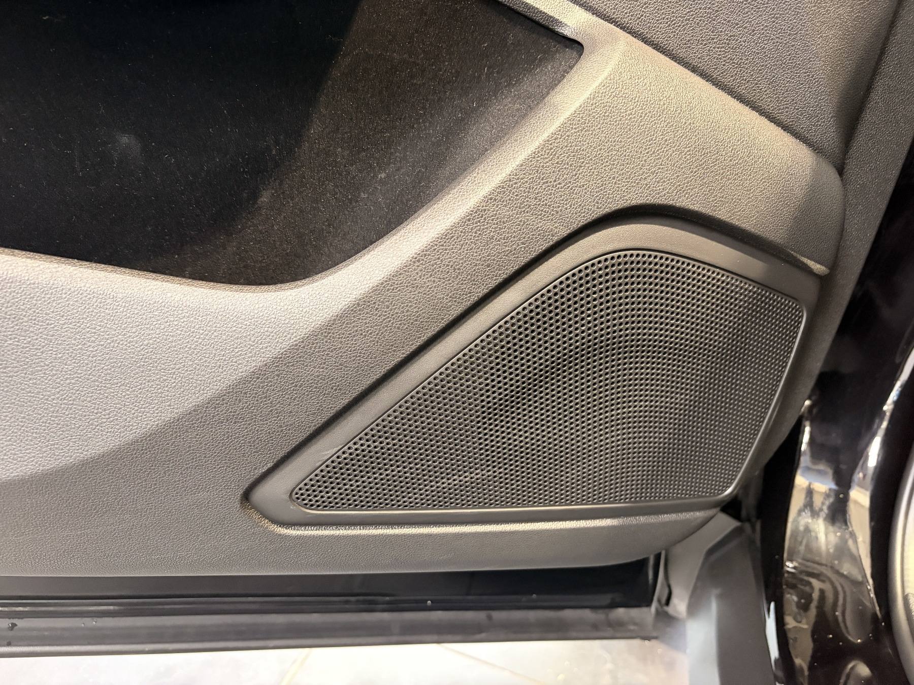 Bild 39 - Koleos TECHNO TCe 160 EDC