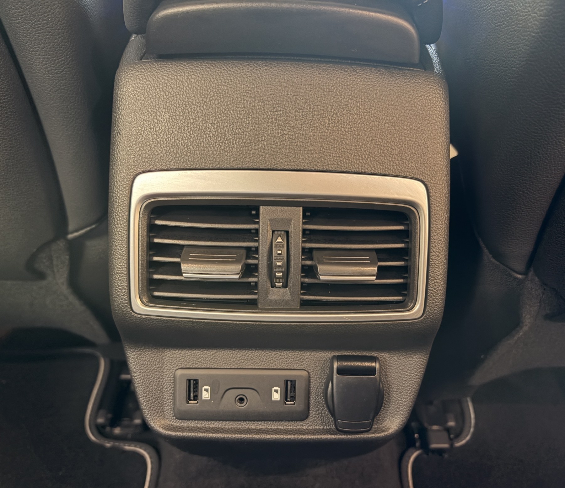 Bild 8 - Koleos TECHNO TCe 160 EDC