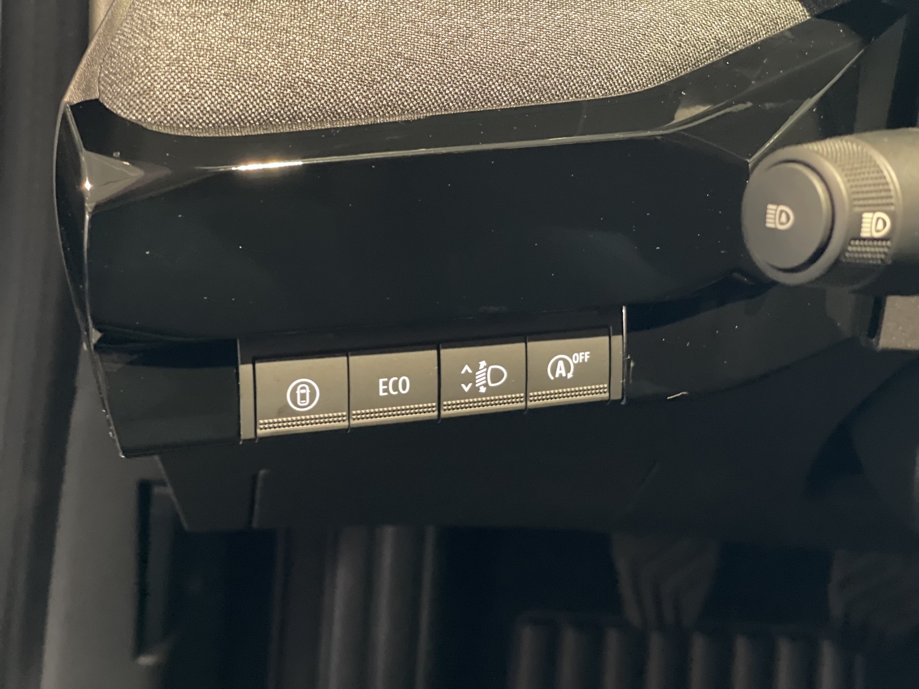Bild 28 - Clio Evolution TCe 115 PS -Top Farbkombination-