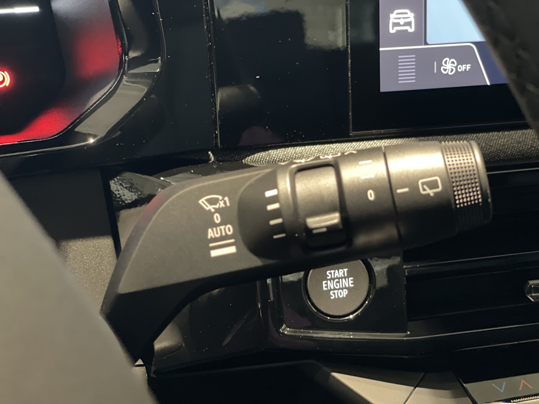 Bild 37 - Clio Evolution TCe 115 PS -Top Farbkombination-