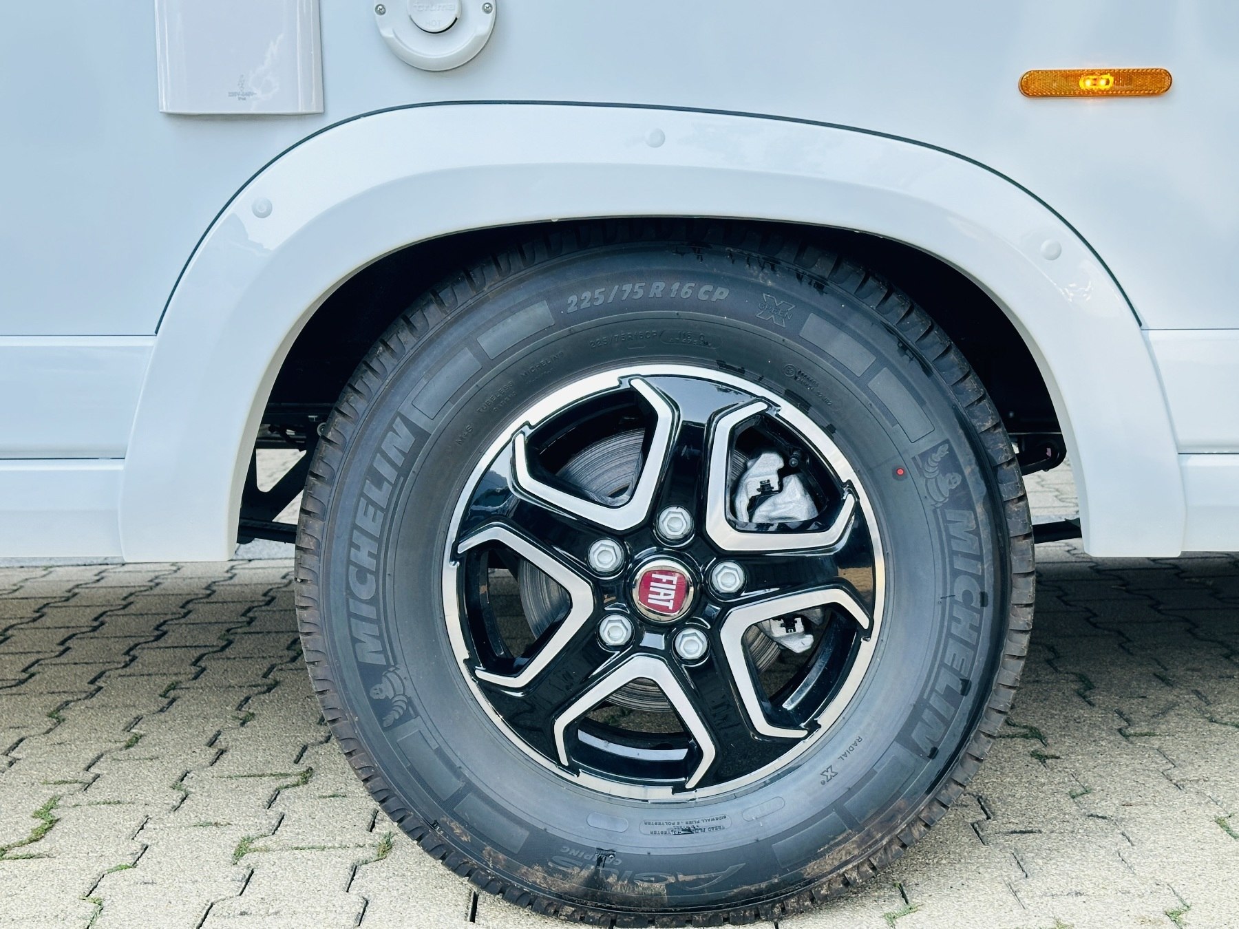 Bild 10 - T NOW SUN 7.0 L #CHASSIS VOLL