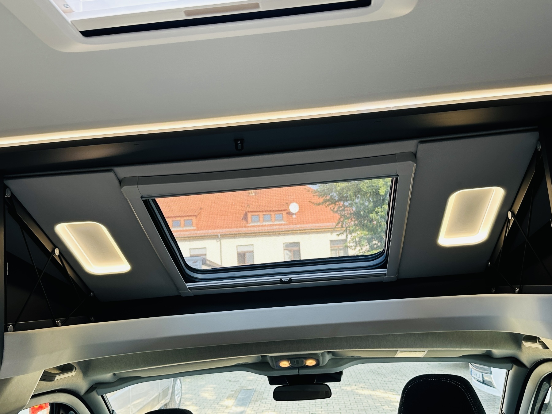 Bild 42 - T NOW SUN 7.0 L #CHASSIS VOLL