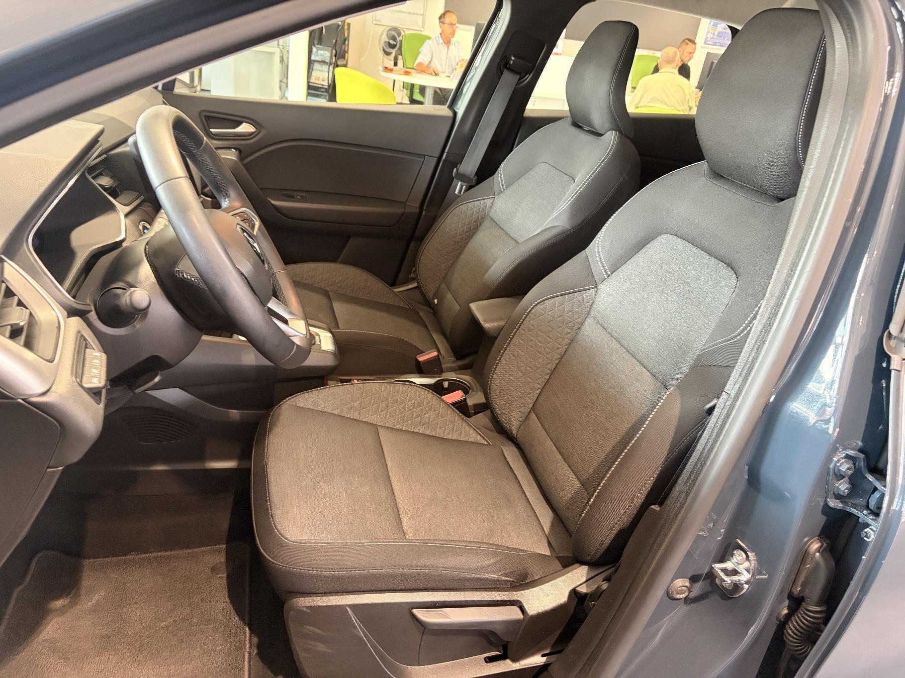Bild 26 - Captur BUSINESS EDITION E-TECH Plug-in 160 PS