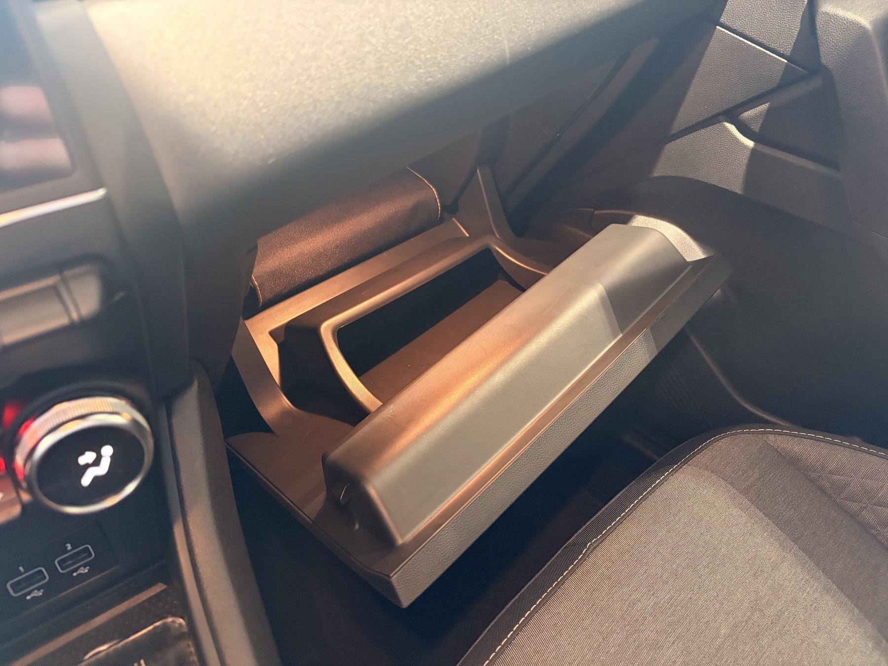 Bild 39 - Captur BUSINESS EDITION E-TECH Plug-in 160 PS