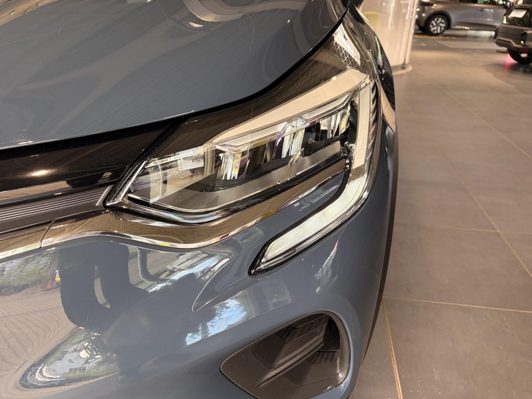 Bild 42 - Captur BUSINESS EDITION E-TECH Plug-in 160 PS