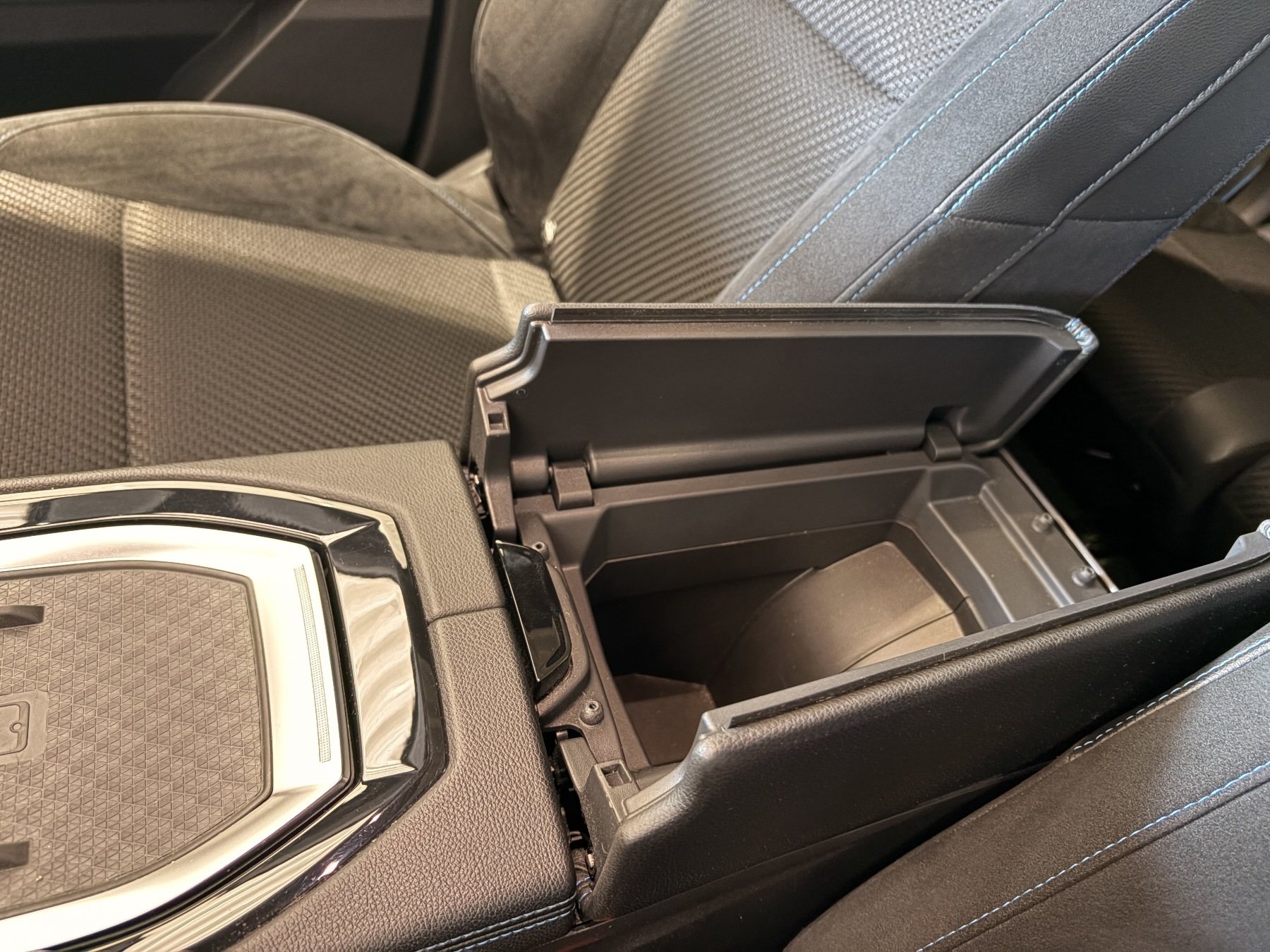 Bild 21 - Espace Esprit Alpine E-Tech Full Hybrid 200 PS