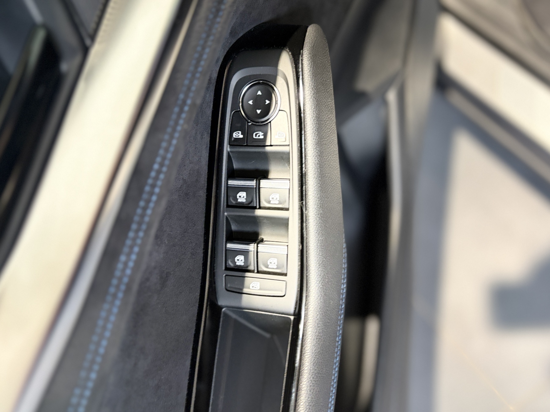 Bild 37 - Espace Esprit Alpine E-Tech Full Hybrid 200 PS