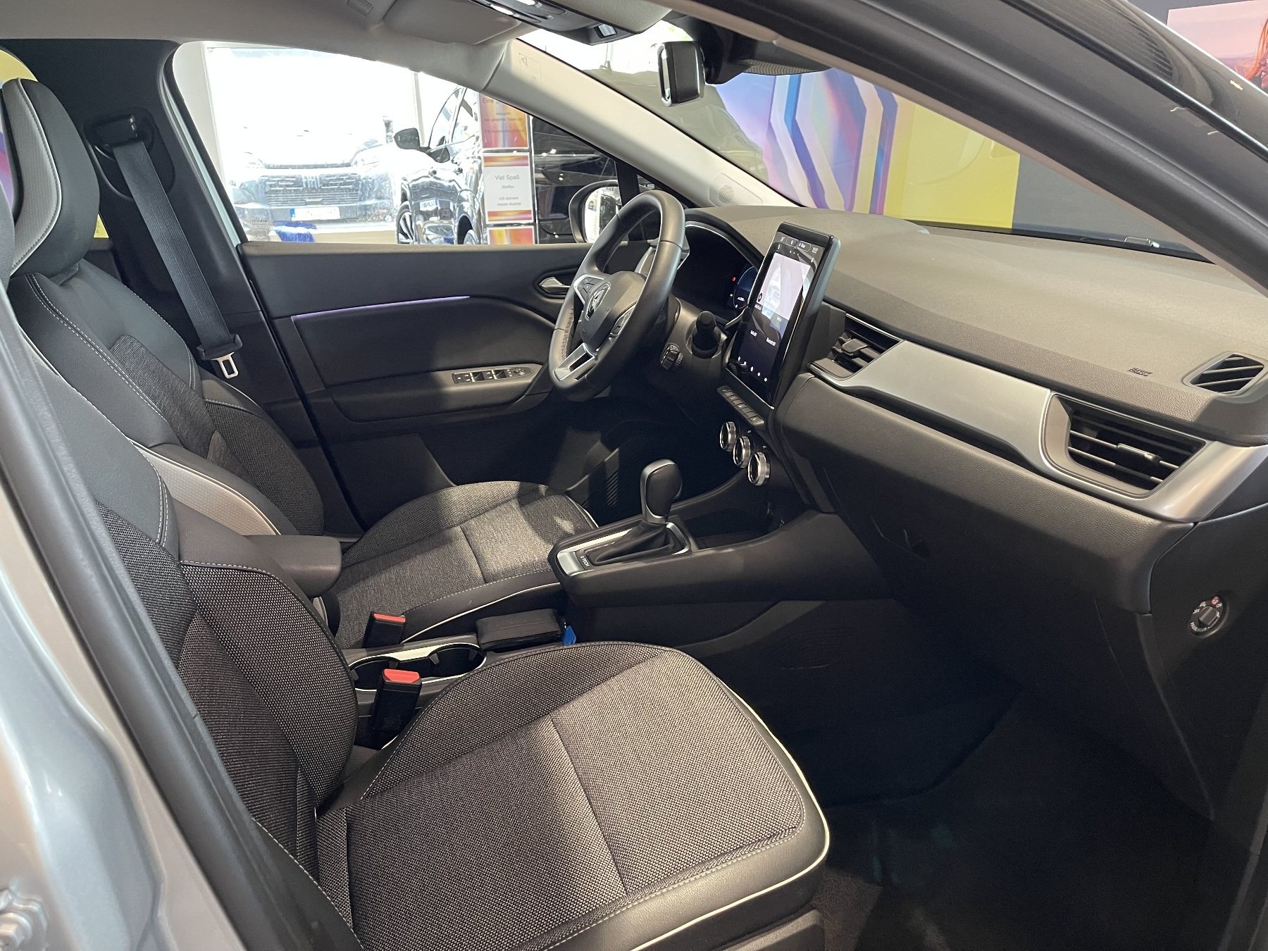 Bild 10 - Captur INTENS E-TECH Plug-in 160 PS