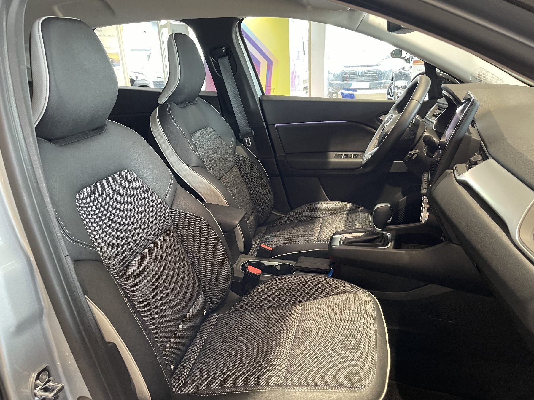 Bild 11 - Captur INTENS E-TECH Plug-in 160 PS