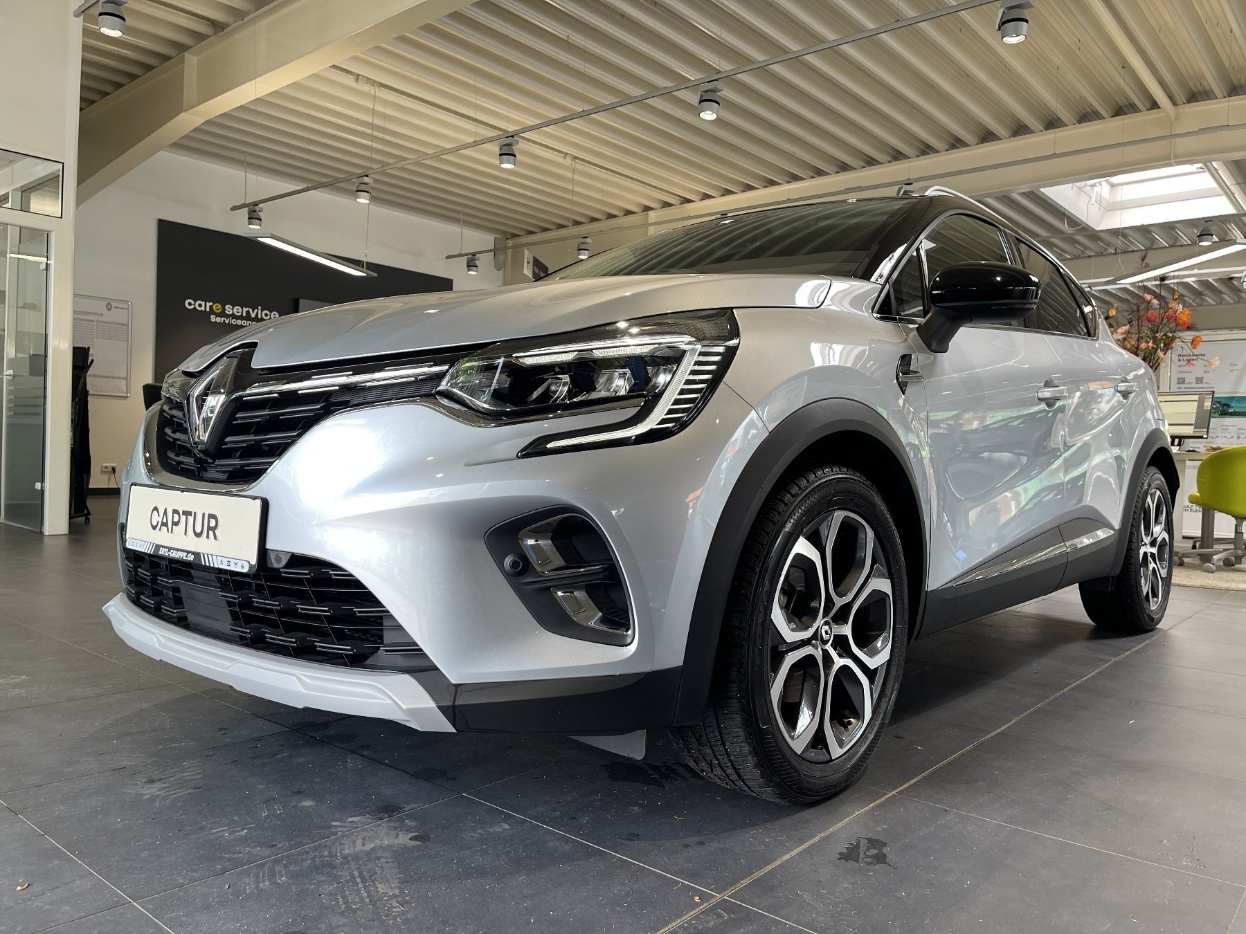 Bild 2 - Captur INTENS E-TECH Plug-in 160 PS