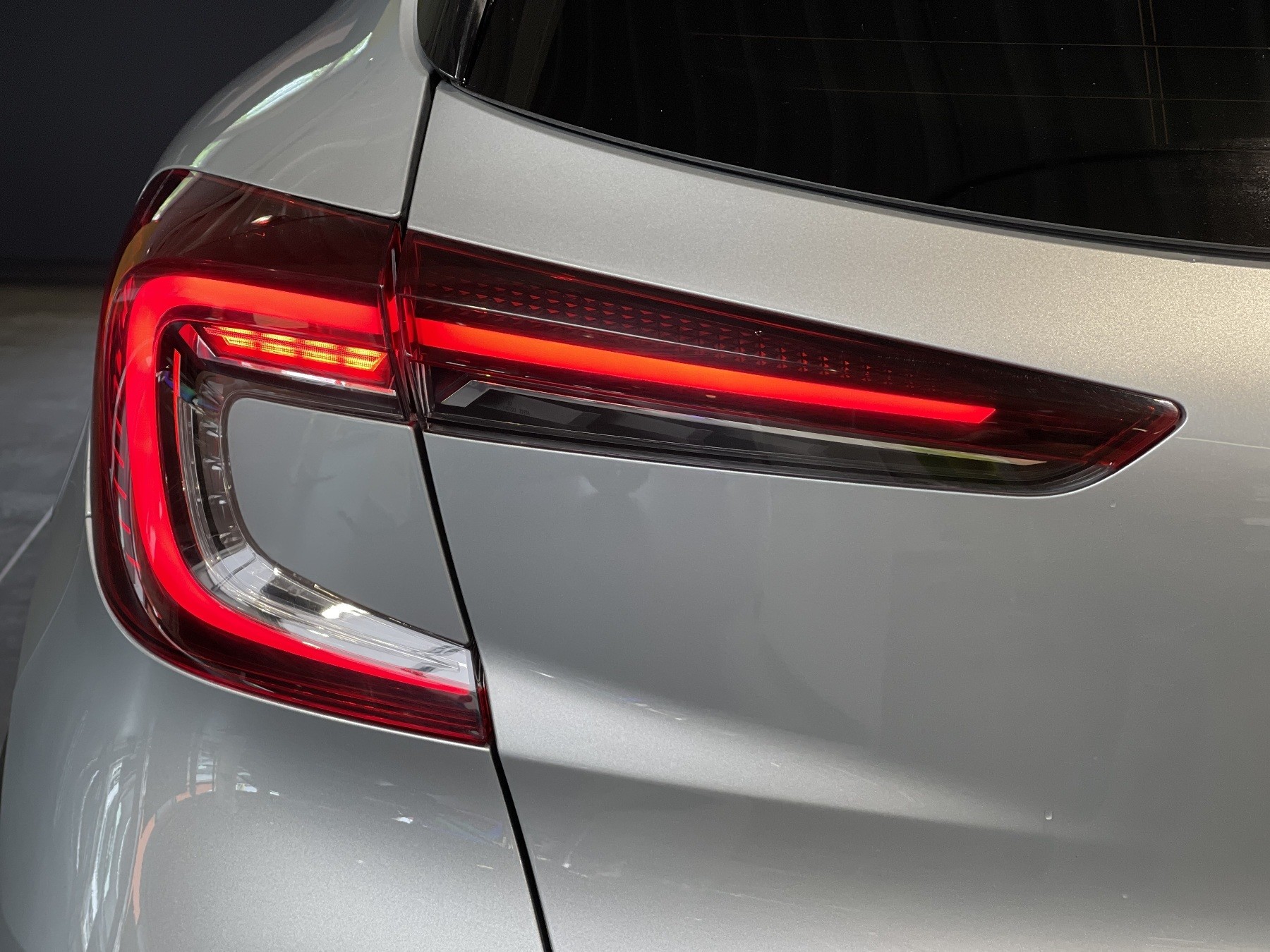 Bild 25 - Captur INTENS E-TECH Plug-in 160 PS