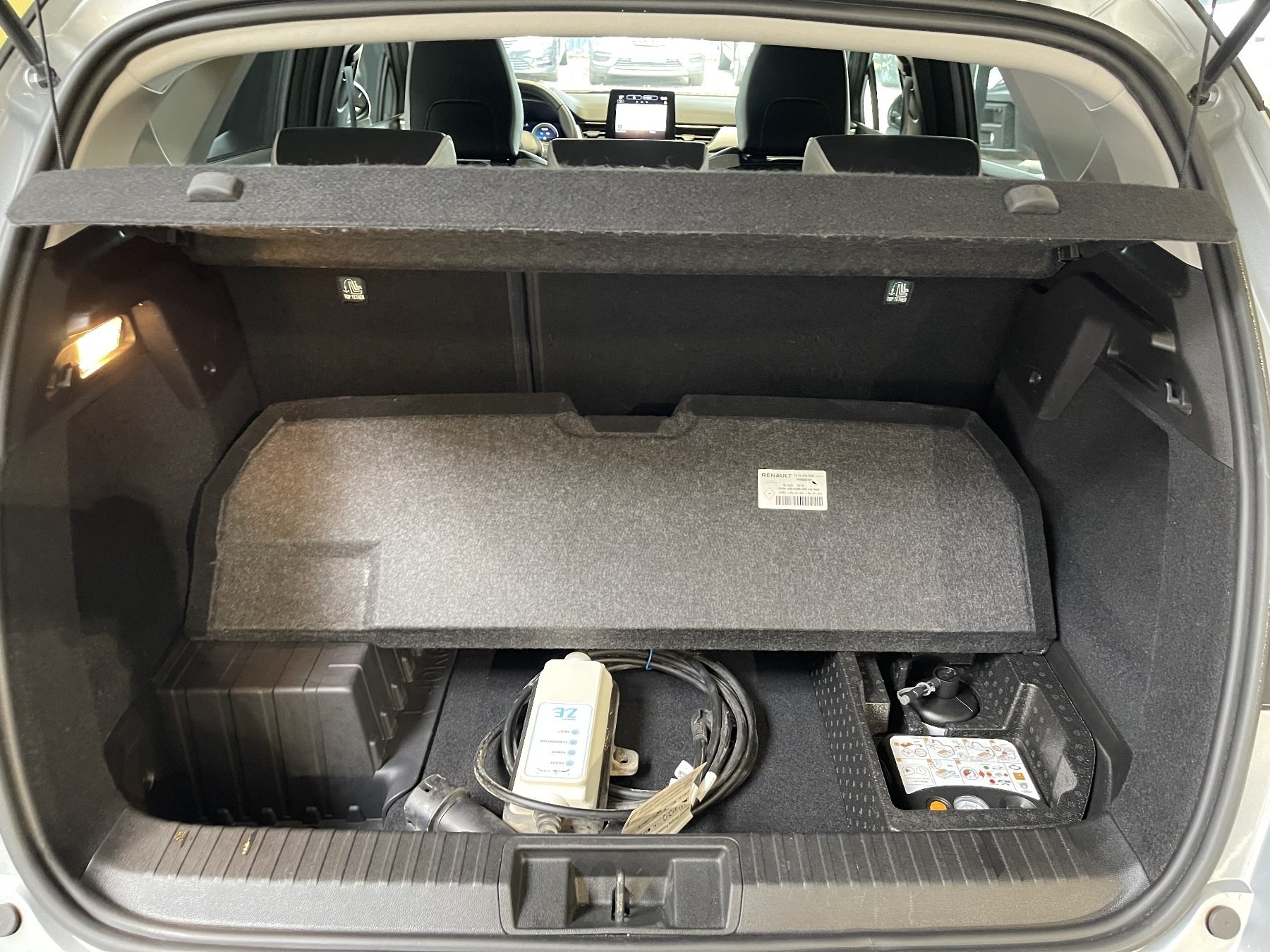 Bild 28 - Captur INTENS E-TECH Plug-in 160 PS