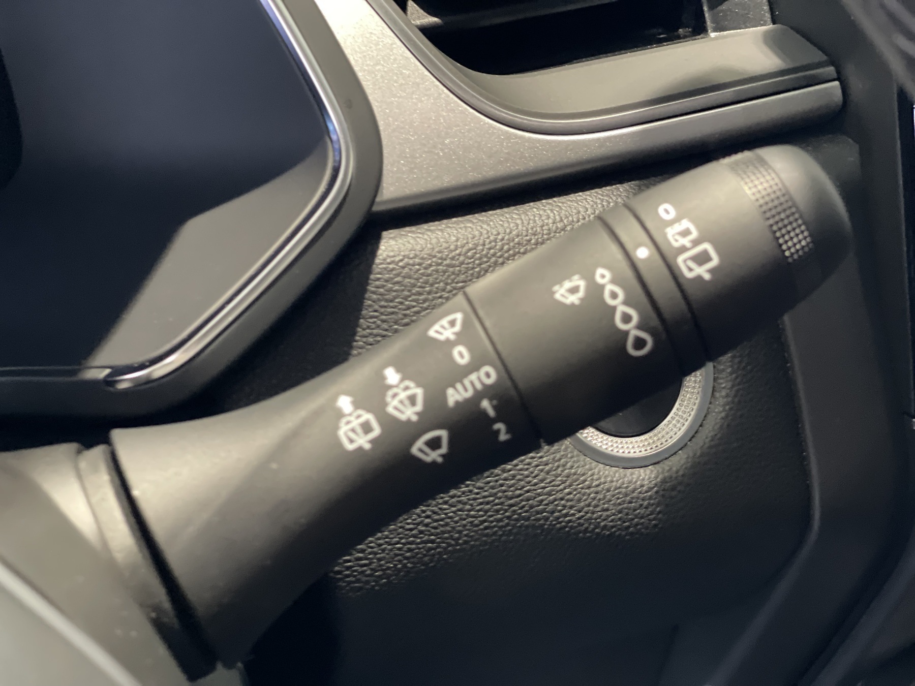 Bild 48 - Captur INTENS E-TECH Plug-in 160 PS