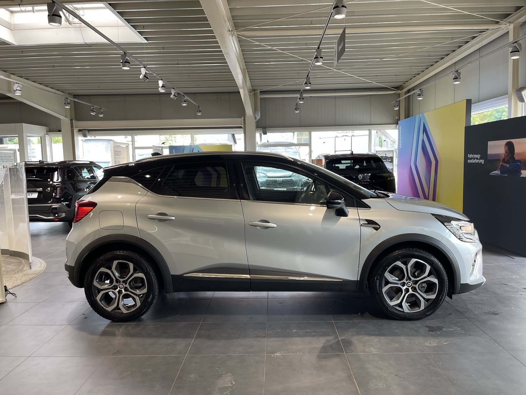 Bild 9 - Captur INTENS E-TECH Plug-in 160 PS