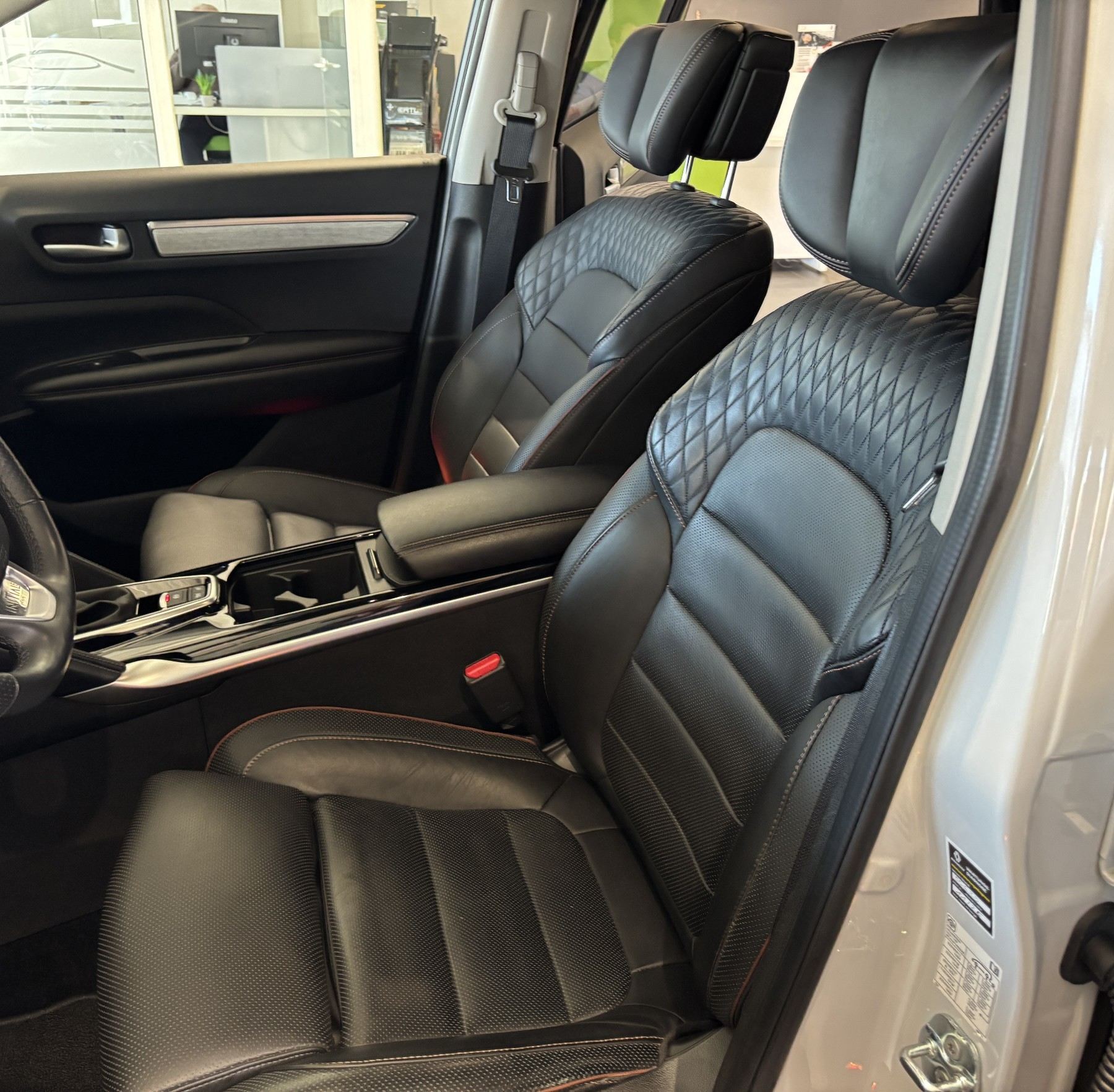 Bild 24 - Koleos INITIALE PARIS TCe 160 EDC (MY23) ABS ESP